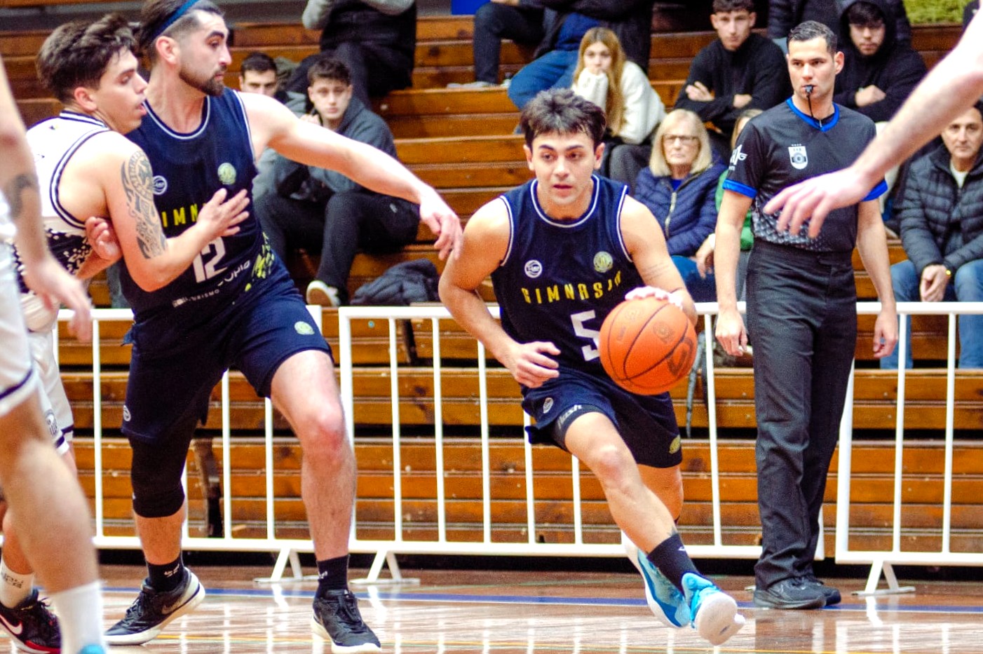 Gimnasia impuso su juego en Rosario y avanzó a Octavos de Final