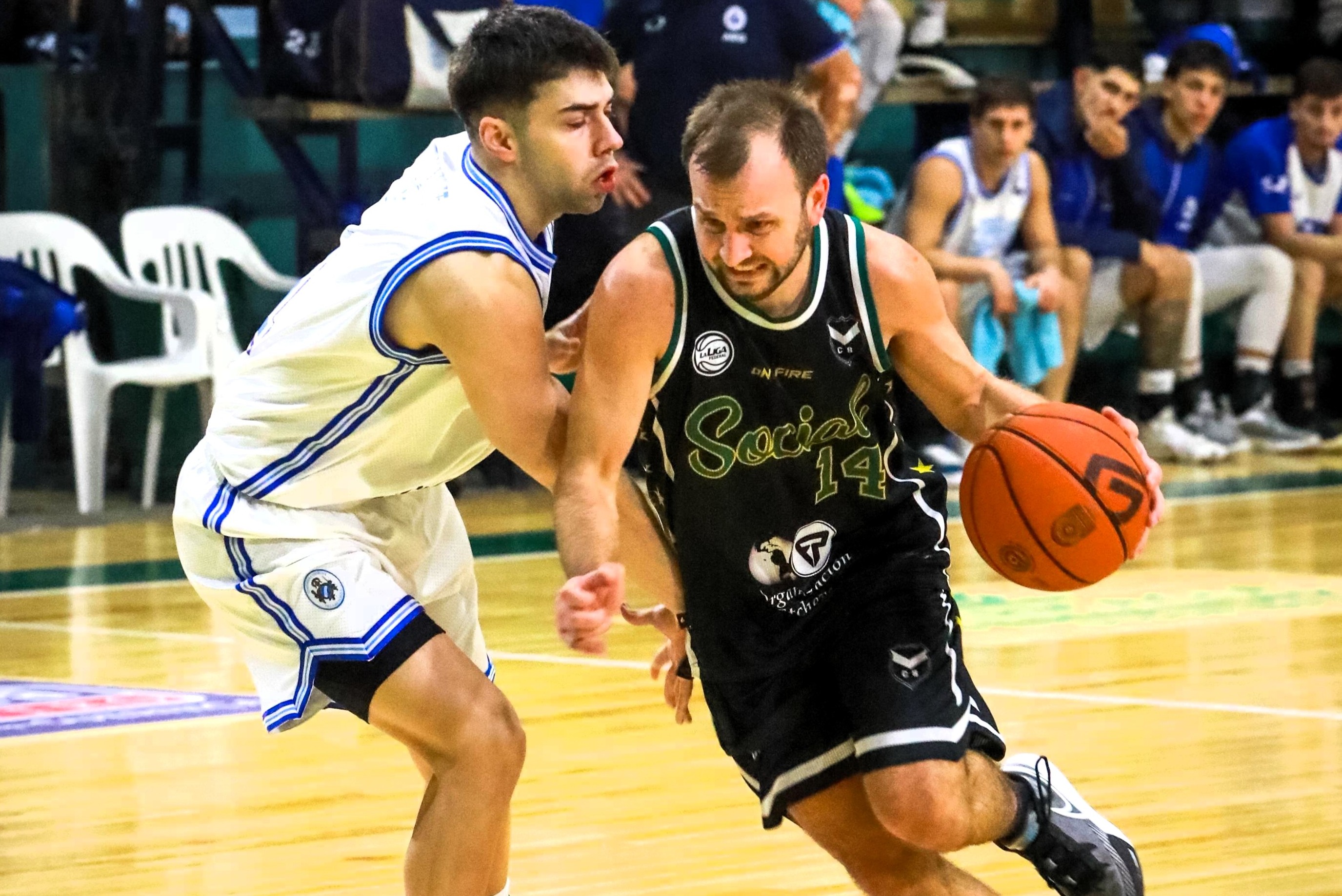 Alejandro Korn lo cerró mejor y se adelantó en la serie ante GEVP