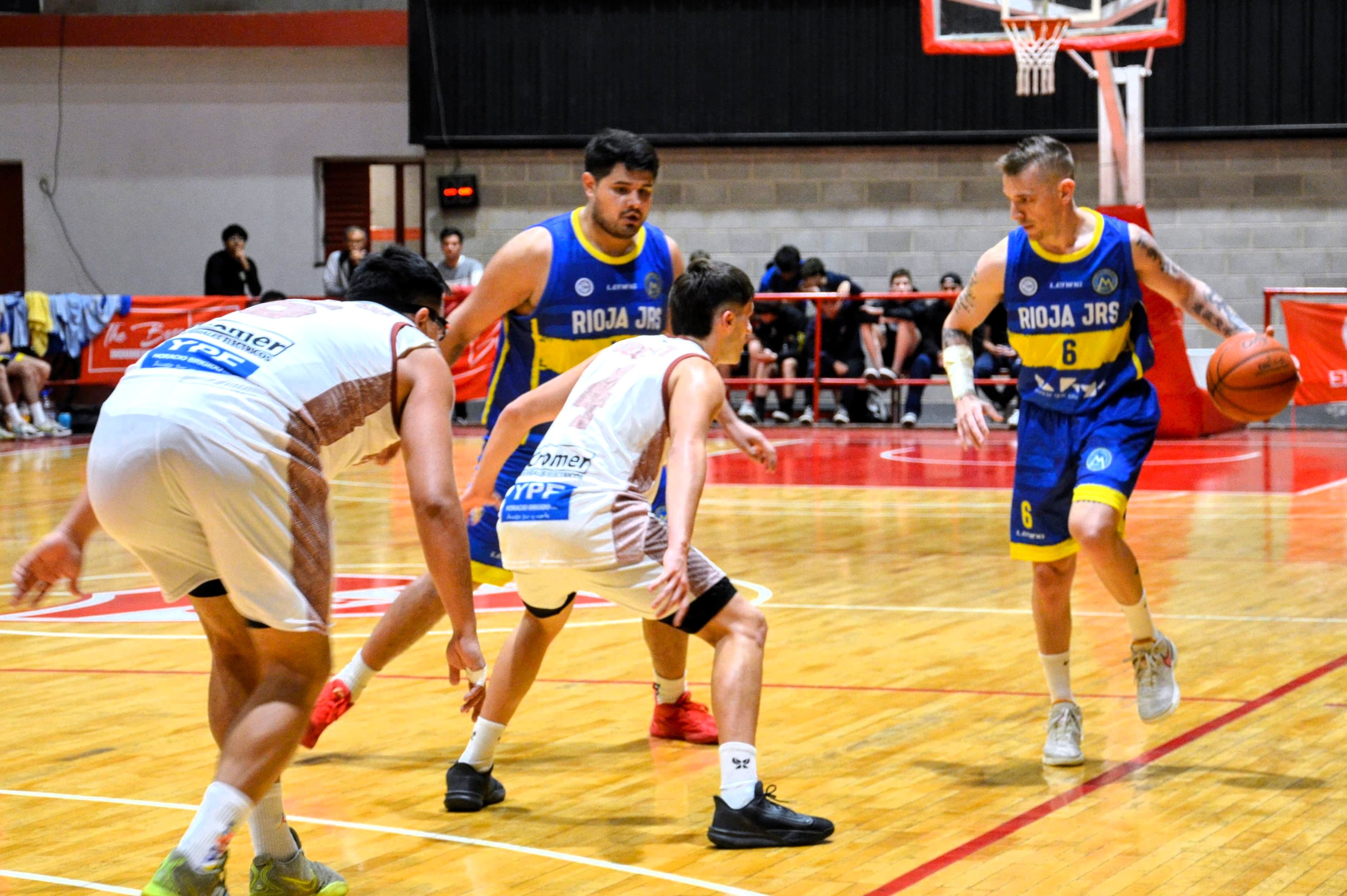 Rioja Juniors Basket logró su primer triunfo en La Liga Federal 2025