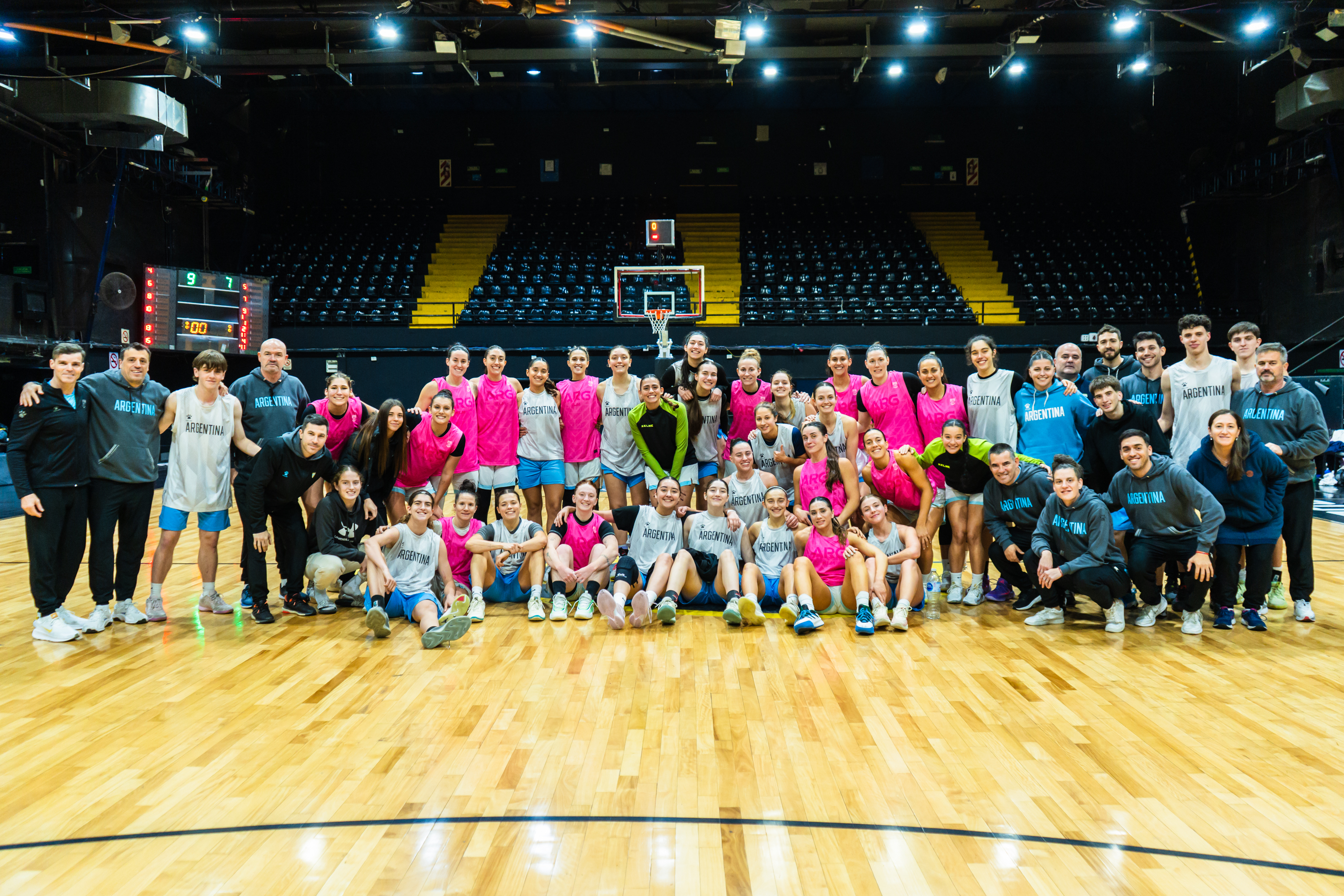 Atención a la prensa de la Selección Mayor Femenina en Buenos Aires