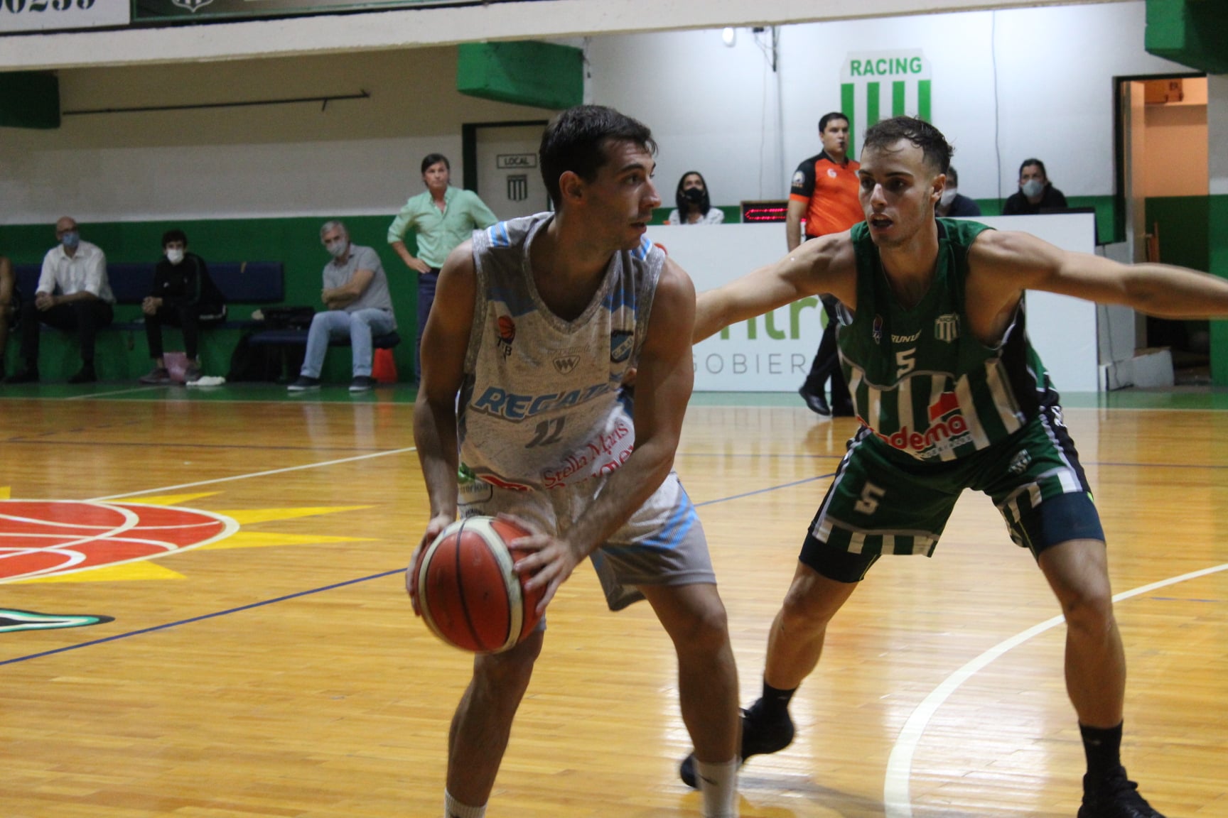 Con la cabeza en la clasificación, Regatas recibe a Racing