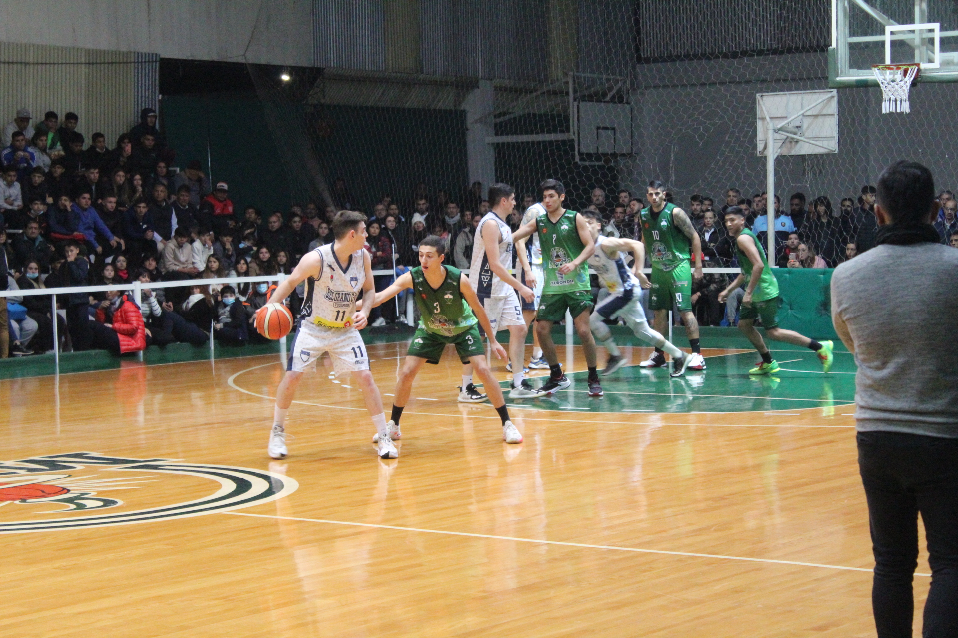 Belgrano ganó en suplementario y se metió en semis