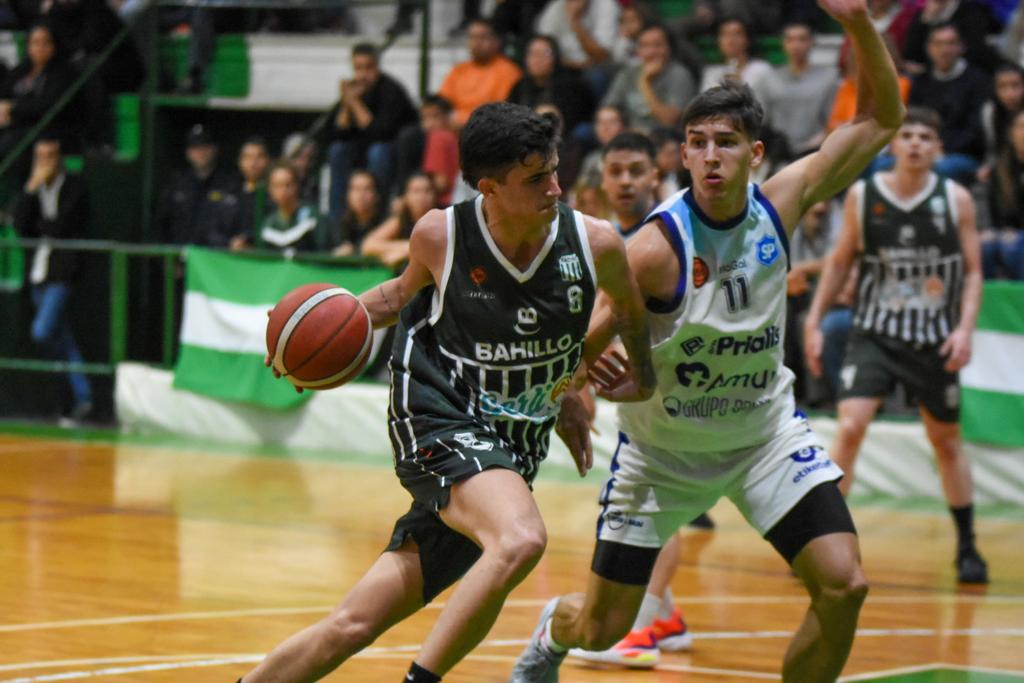 Santa Paula se llevó el primer partido en Gualeguaychú