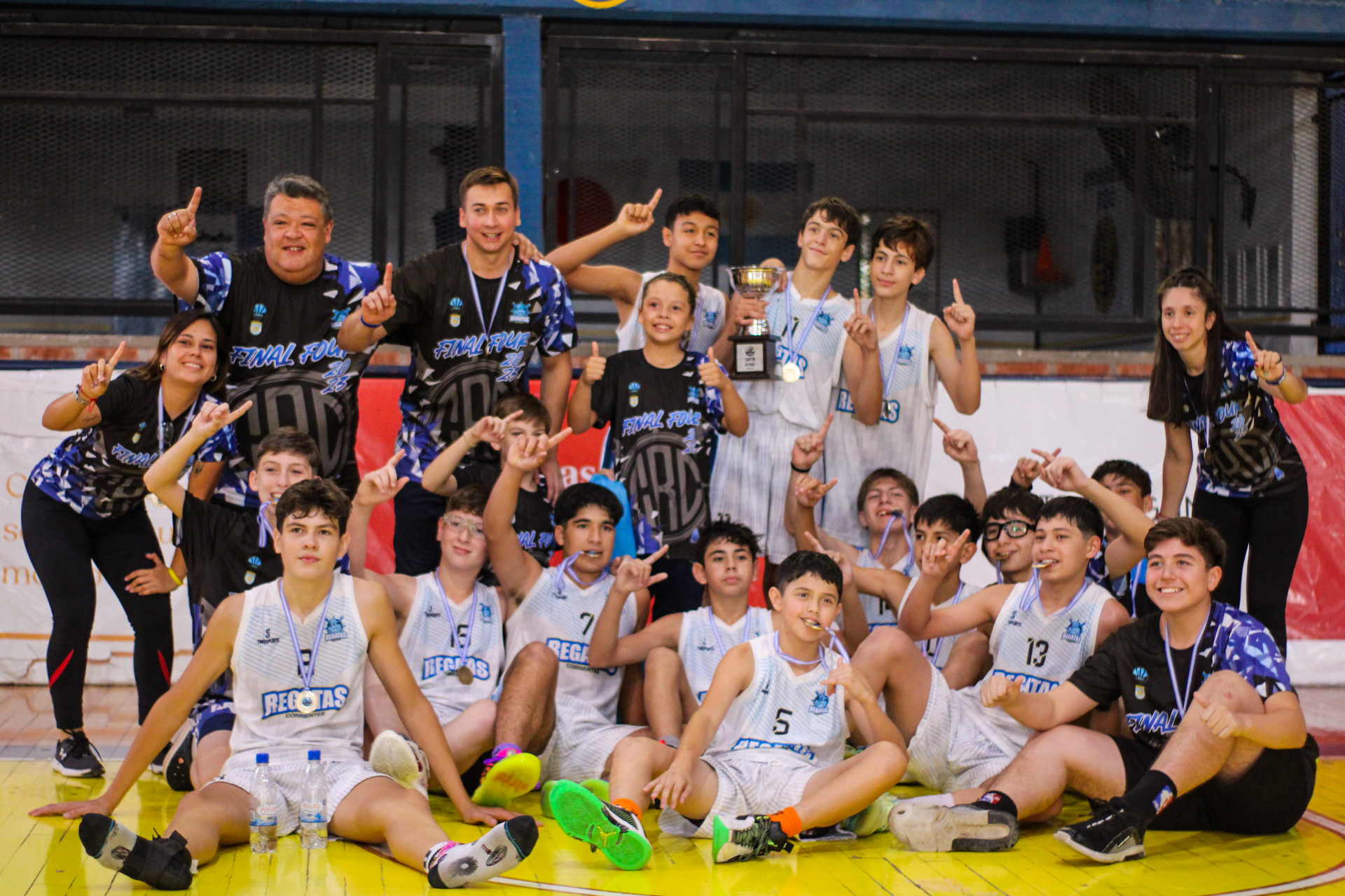 Regatas Corrientes es el campeón de La Liga Federal U13 masculina