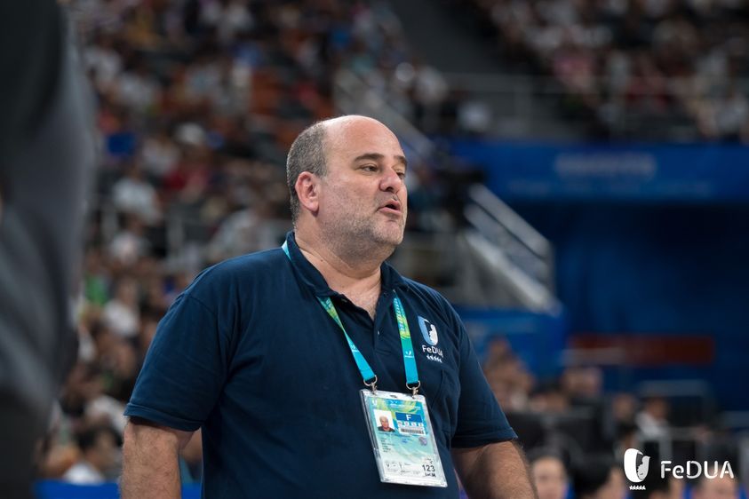 Mauricio Santángelo: “Tenemos que ir partido a partido para poder coronar el torneo con una medalla” 