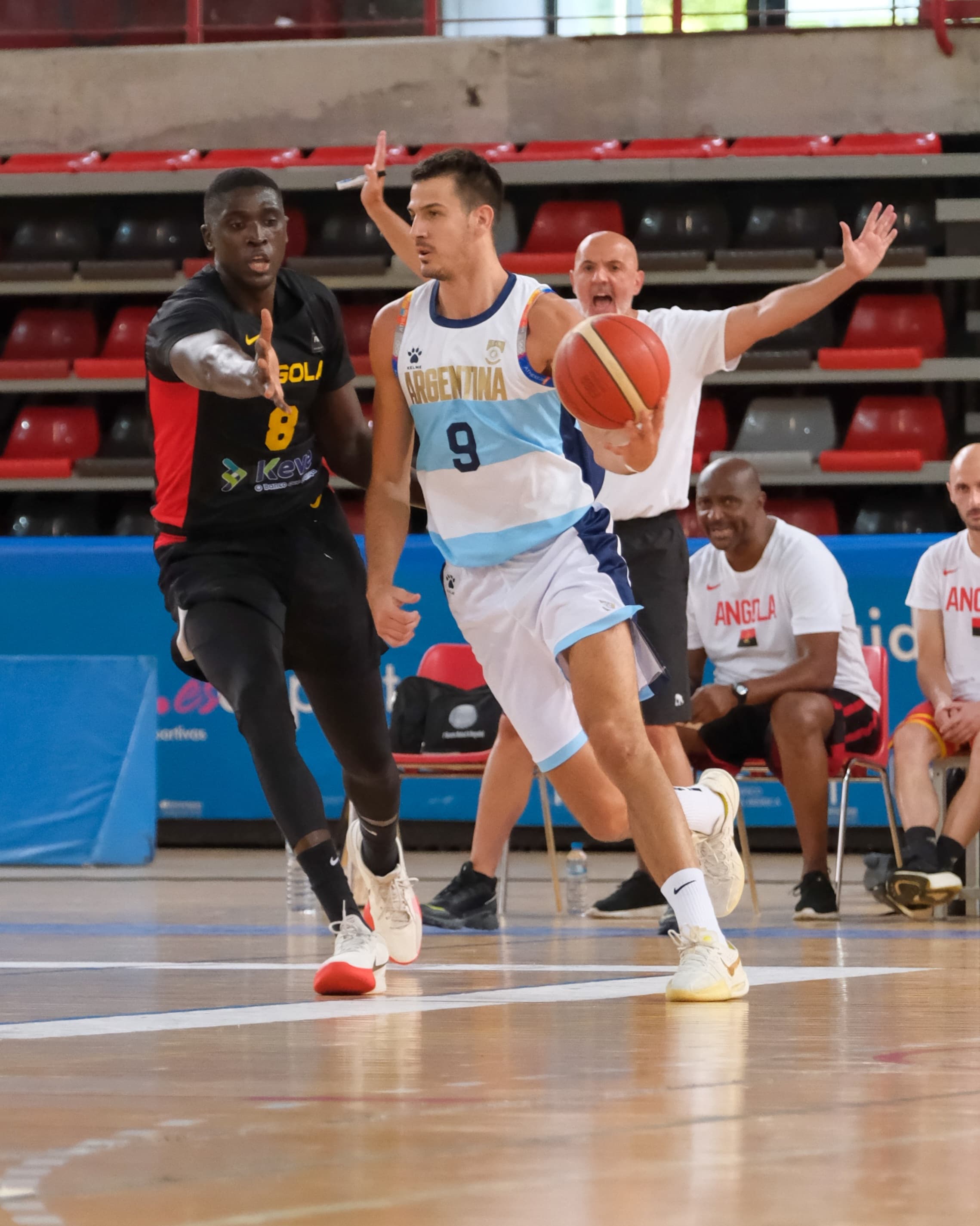 Triunfo ante Angola en el primer amistoso de la preparación