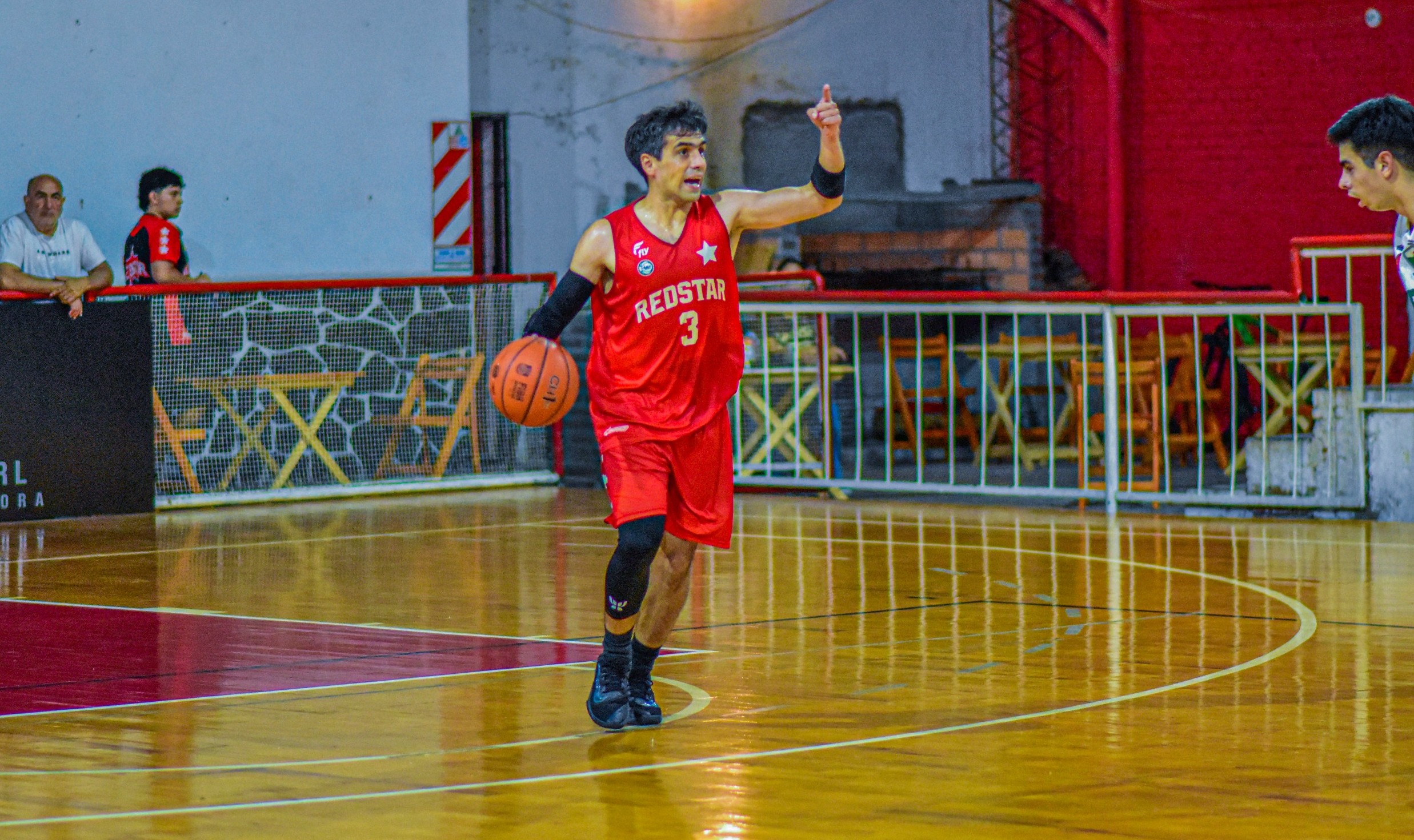 Red Star festejó en casa tras un cierre clave ante Asociación Mitre