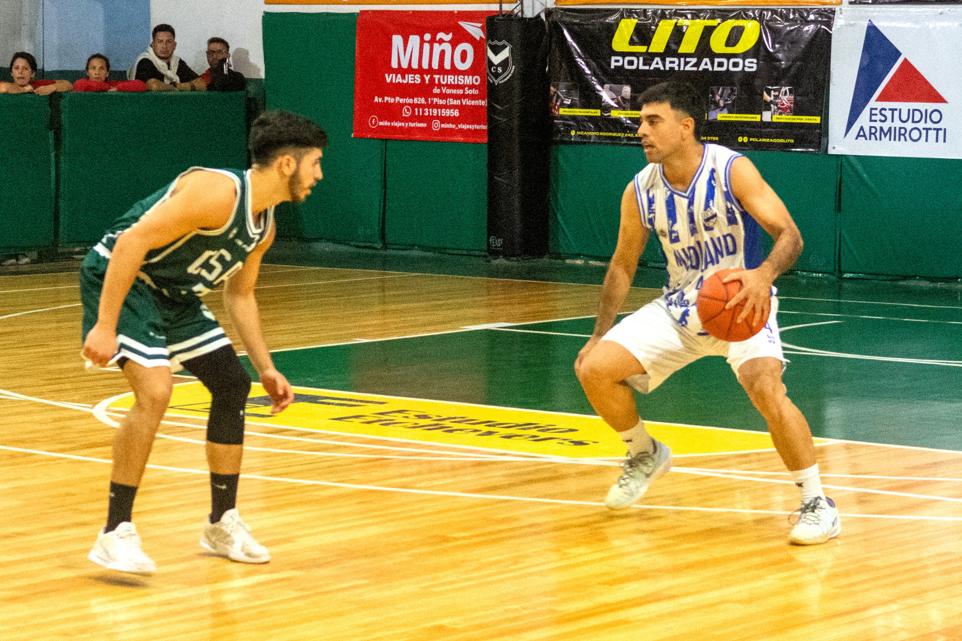 Midland se llevó un sólido triunfo ante Alejandro Korn y continúa invicto