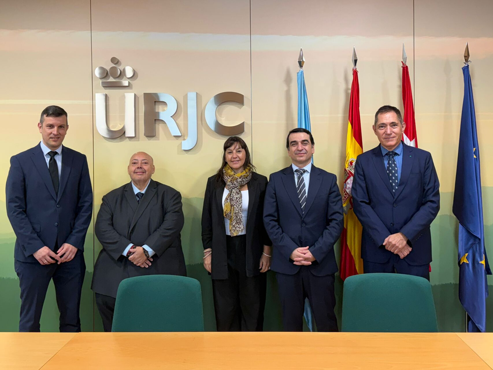 La Universidad del Rey Juan Carlos y el Instituto CAB avanzan en la creación de una cátedra internacional de investigación