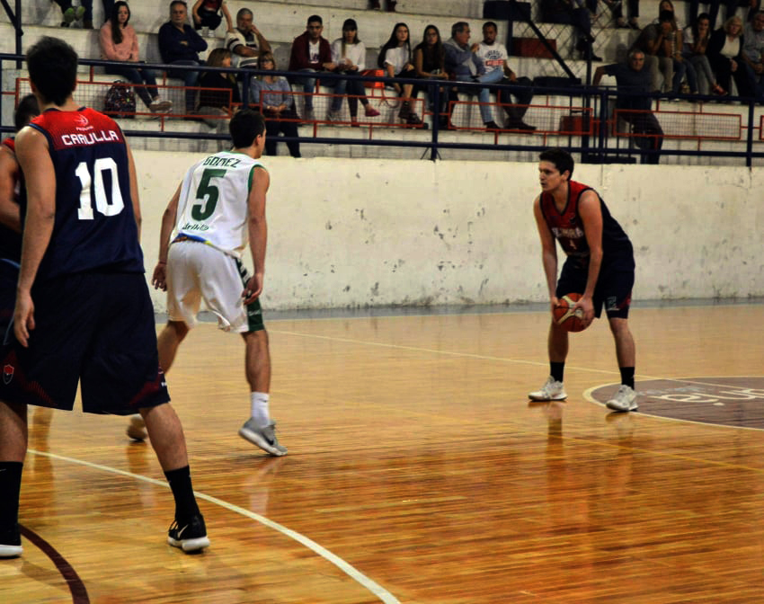 Olimpia volvió al triunfo y jugará playoffs