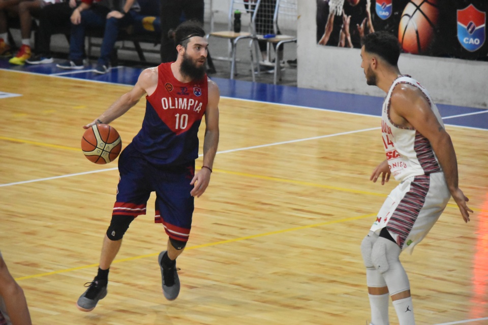 Olimpia dio el golpe contra el puntero y cortó la mala racha