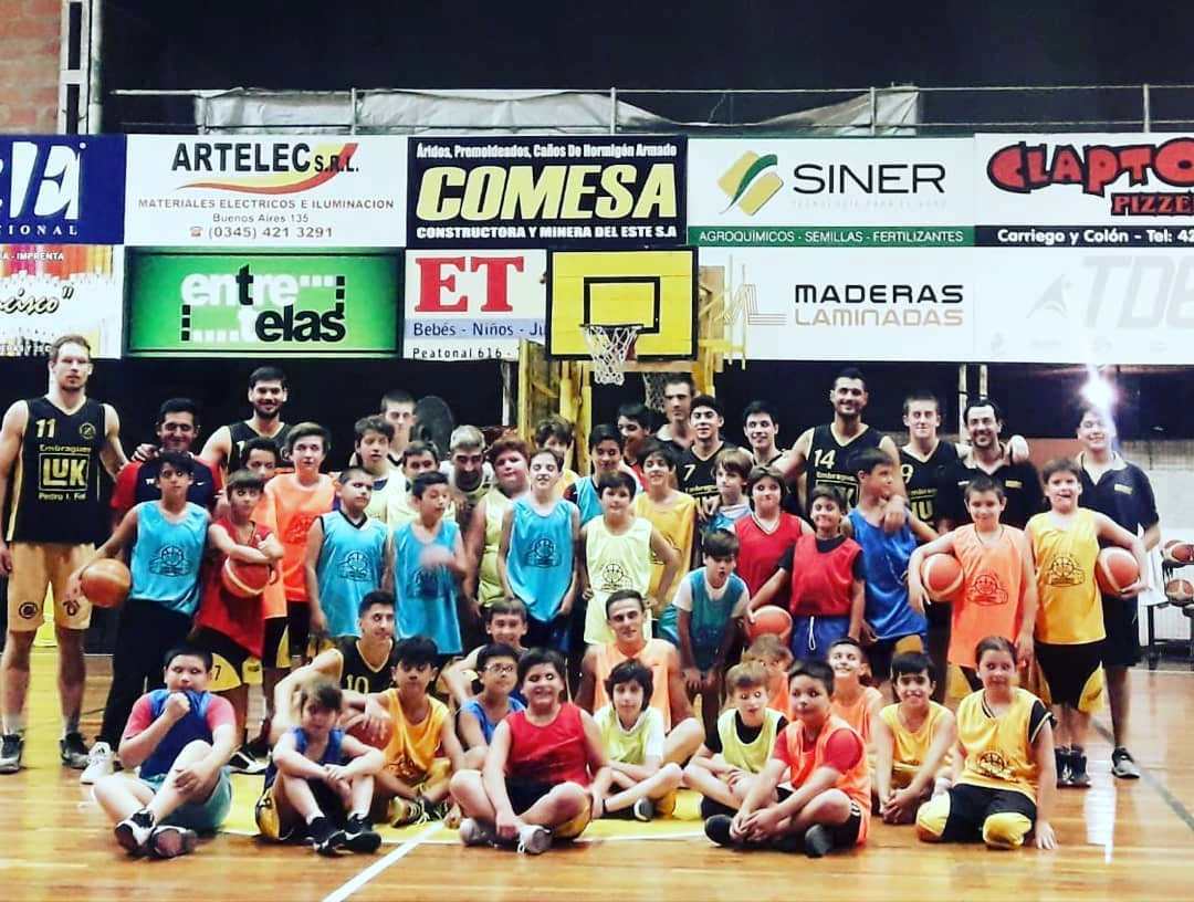 Capuchinos vuelve a jugar en casa