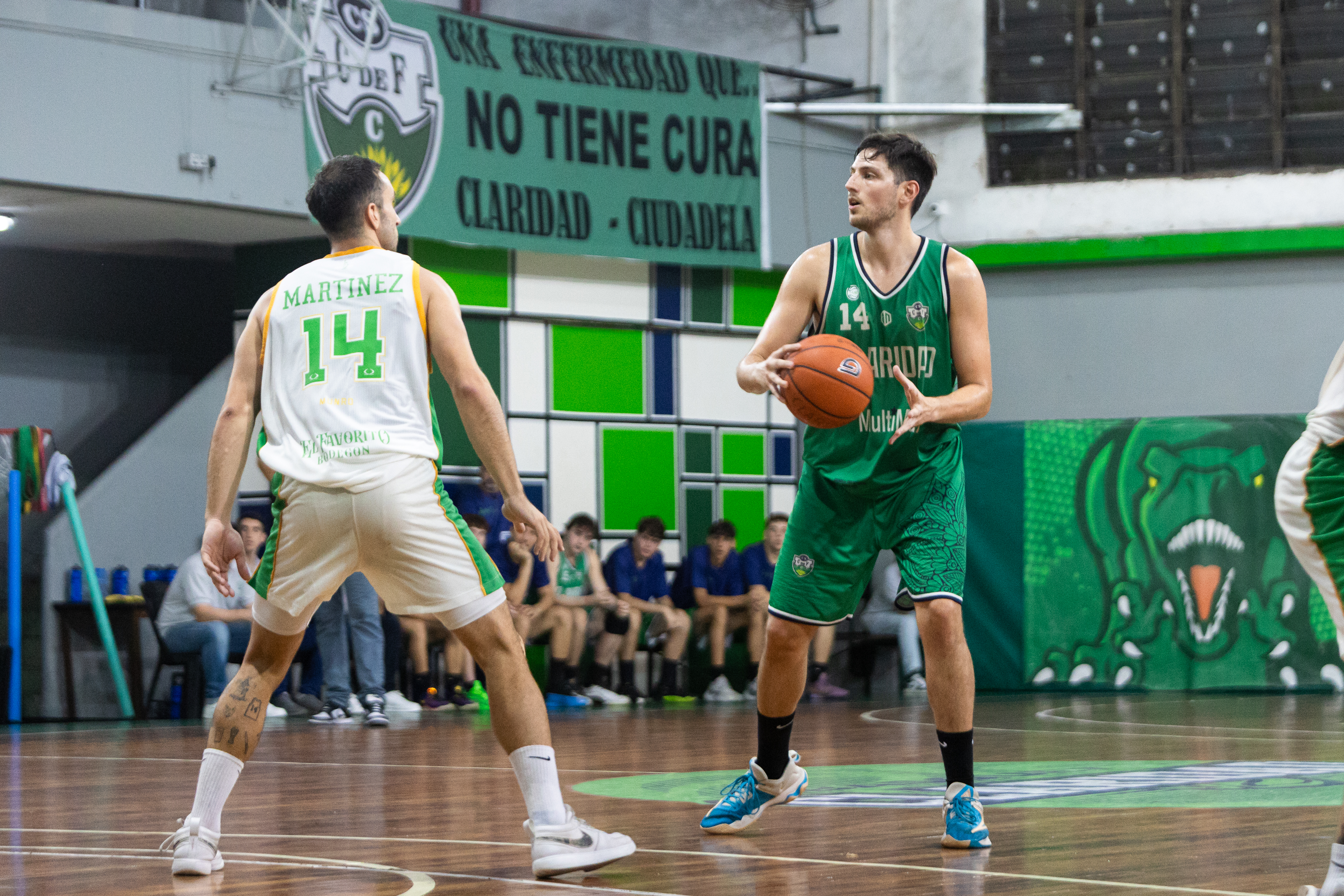 Claridad reaccionó a tiempo y venció a Unión Vecinal en casa