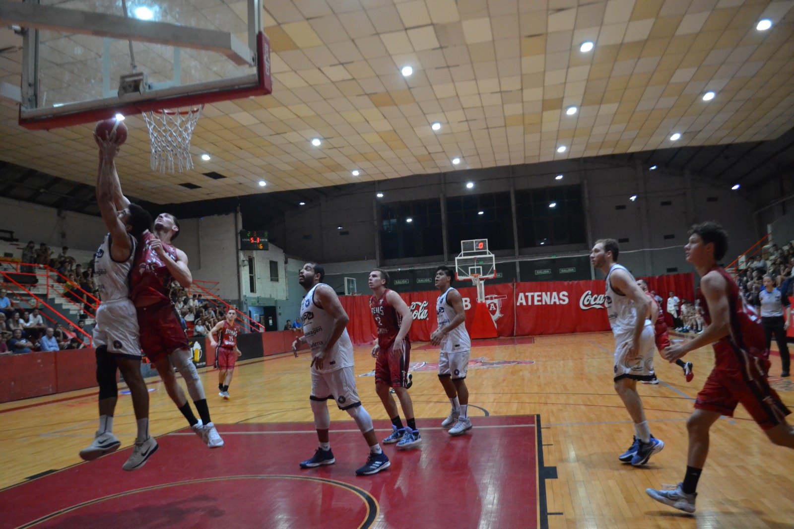 Racing de Olavarría le ganó a Atenas en tiempo suplementario