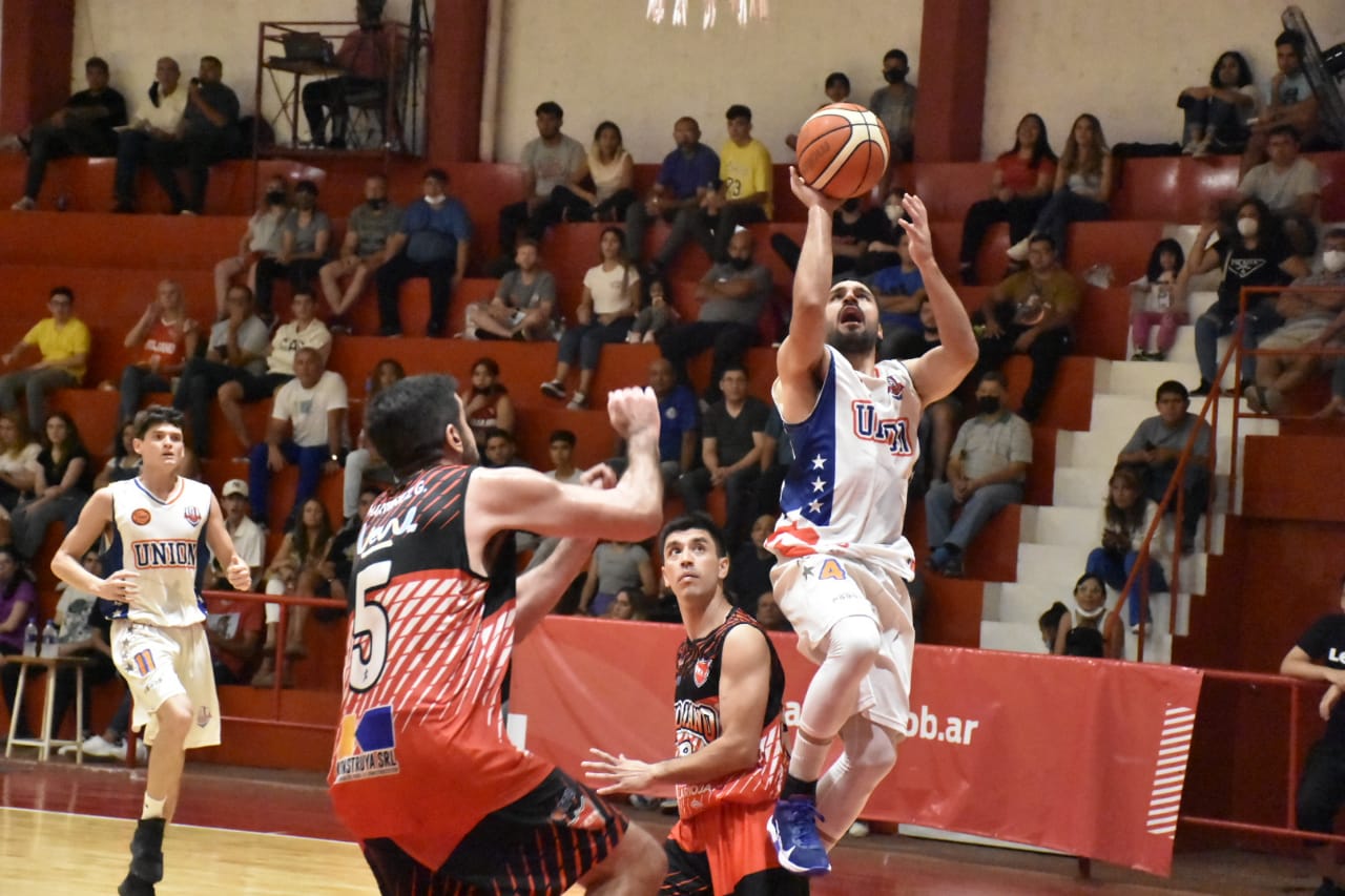 Con inteligencia y mayor actitud Unión le ganó a Riojano 