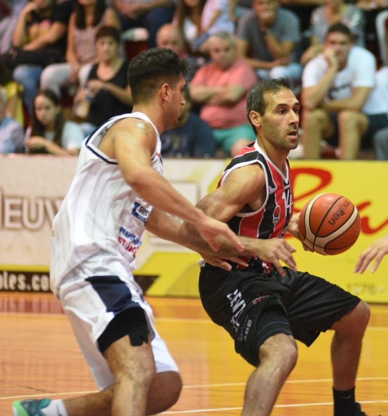 Central Entrerriano recibe a AMAD de Goya abriendo los playoffs
