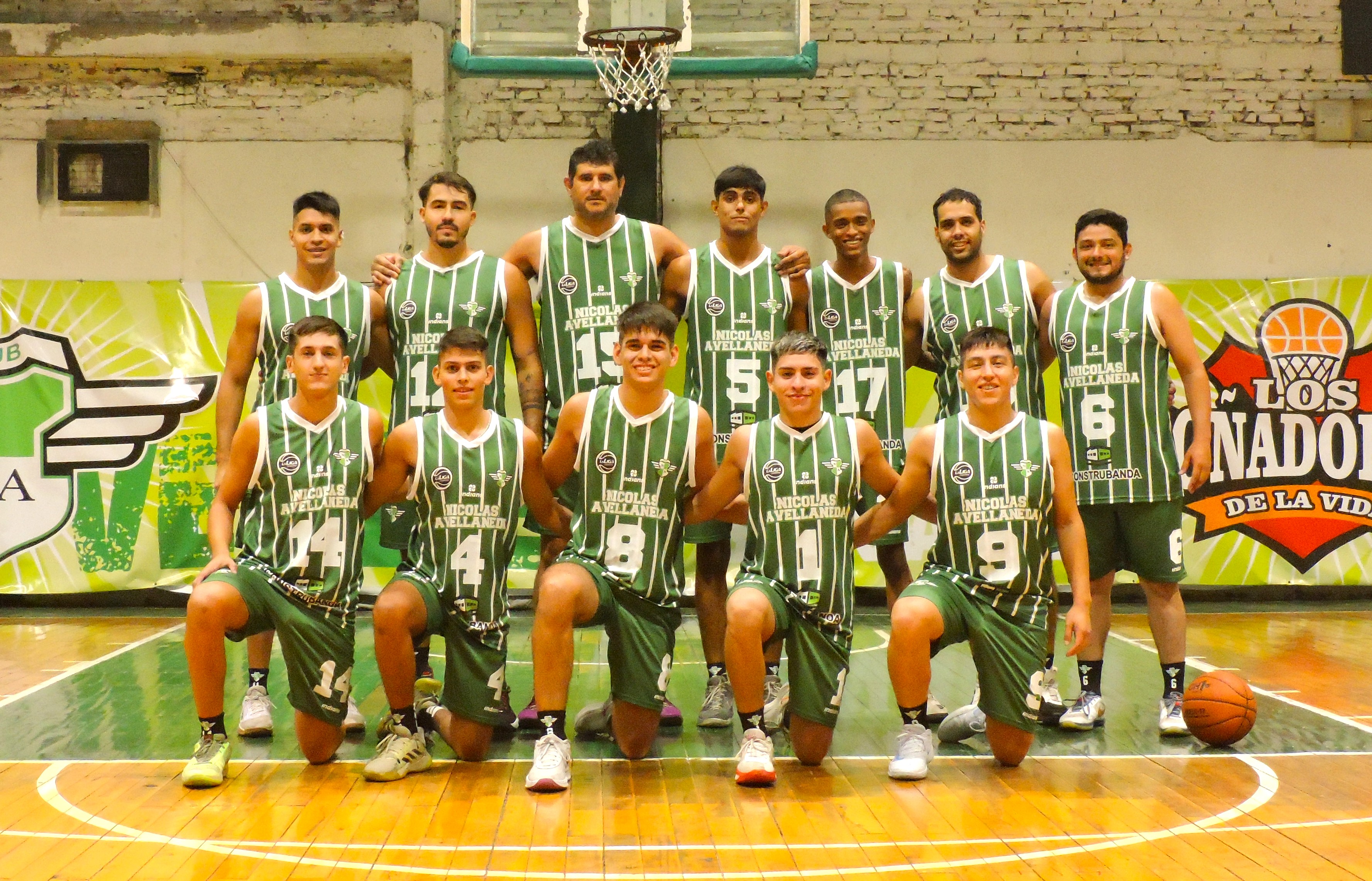Remontada y victoria en casa para Nicolás Avellaneda de Tucumán
