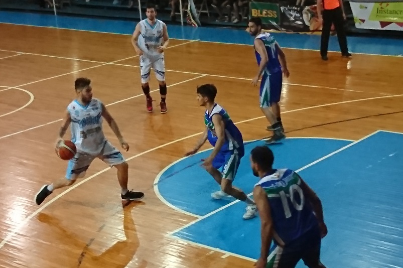 Brasil quebró el partido en el segundo cuarto y se metió en la final