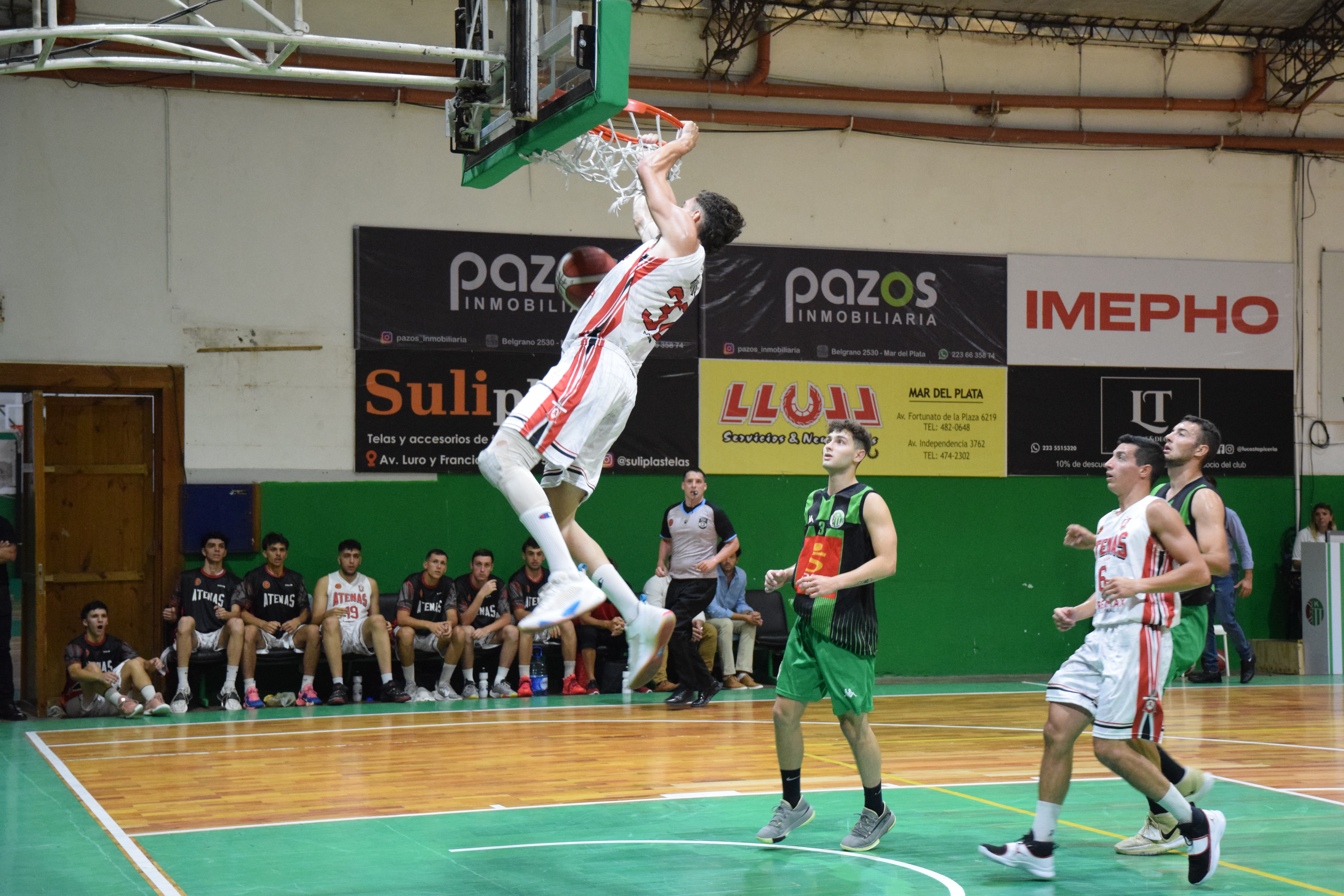 Atenas busca seguir con su racha ganadora