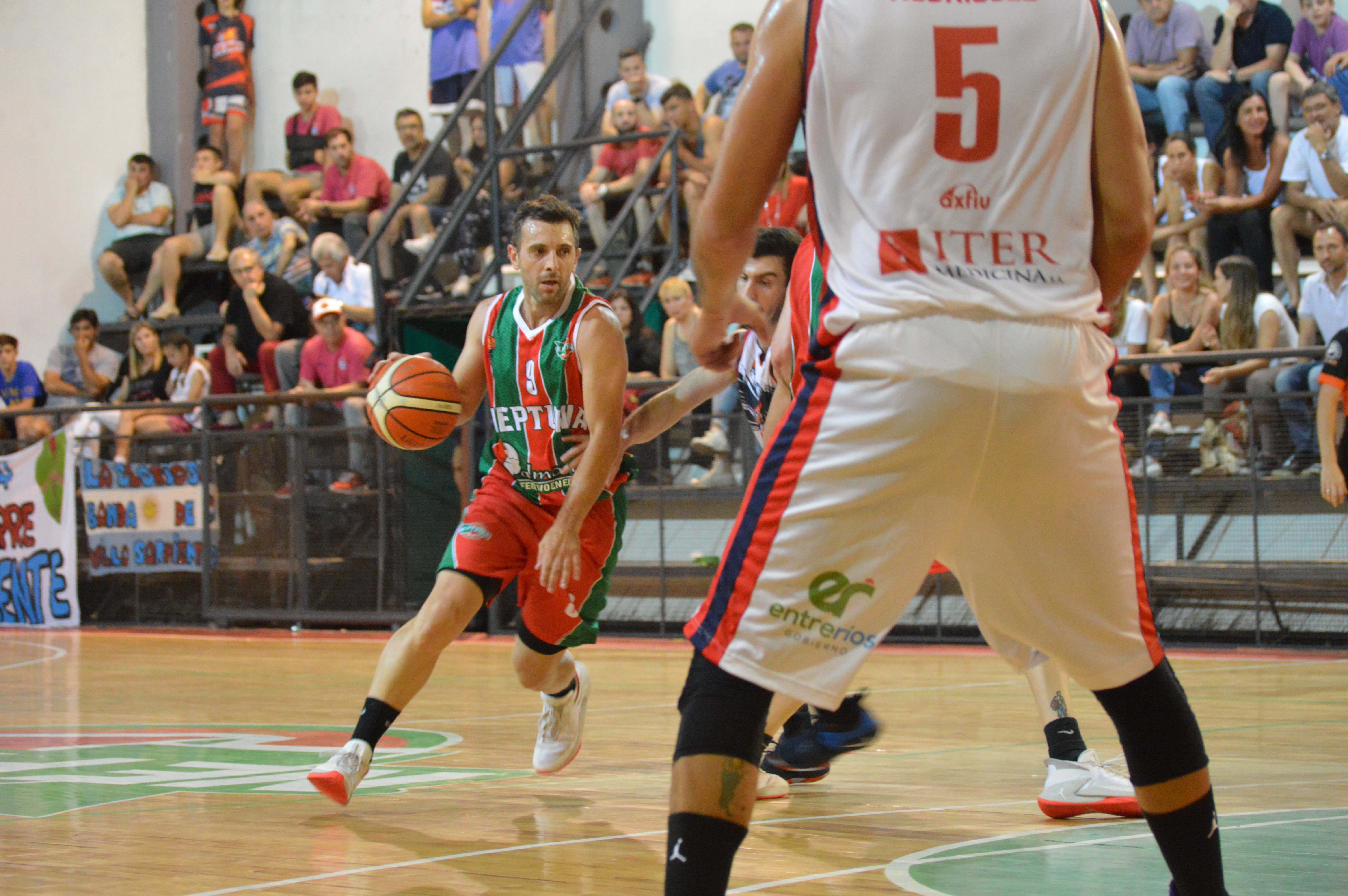 Neptunia lo tuvo para ganar, pero fue para Olimpia