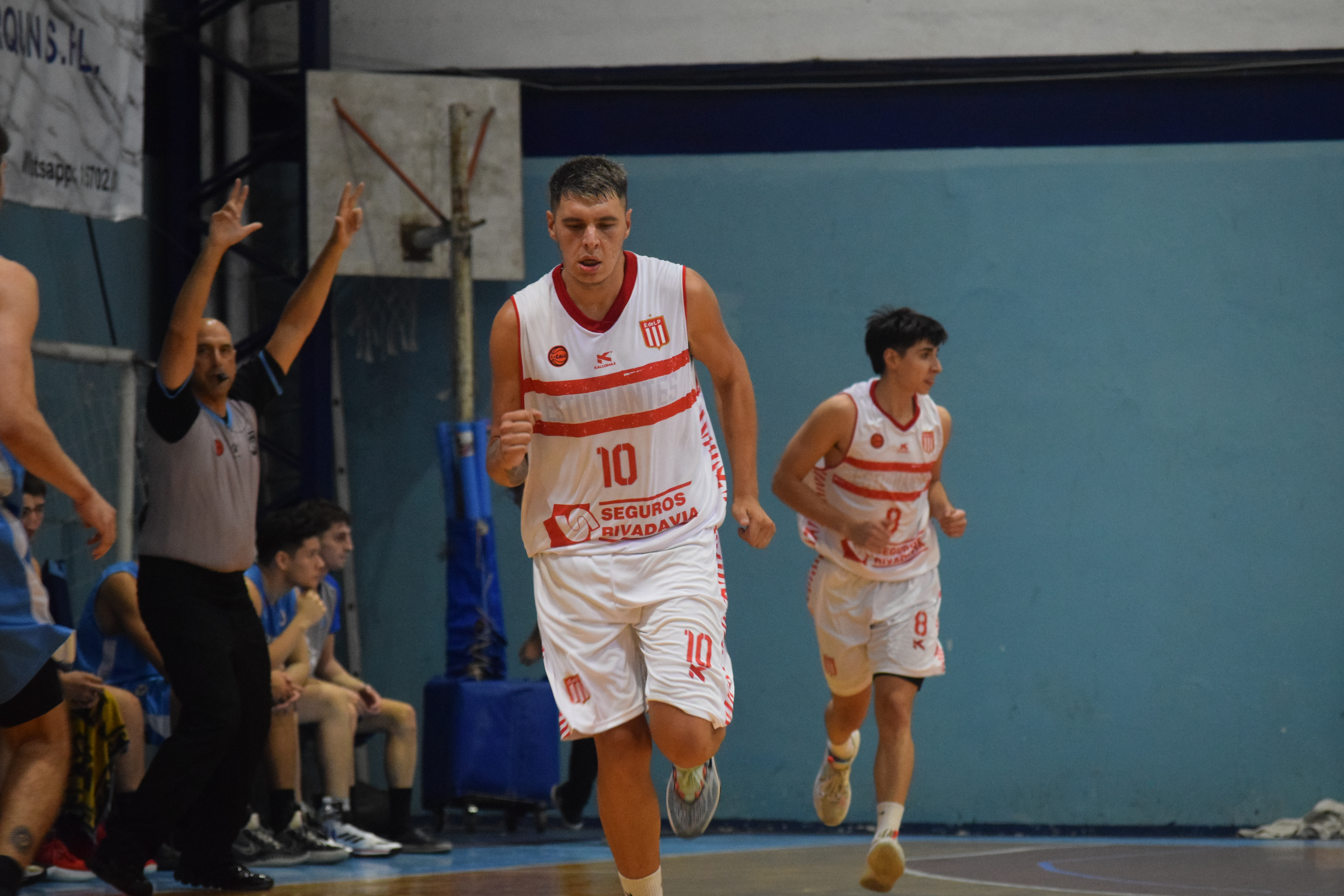 Triunfo del Pincha en Villa del Parque
