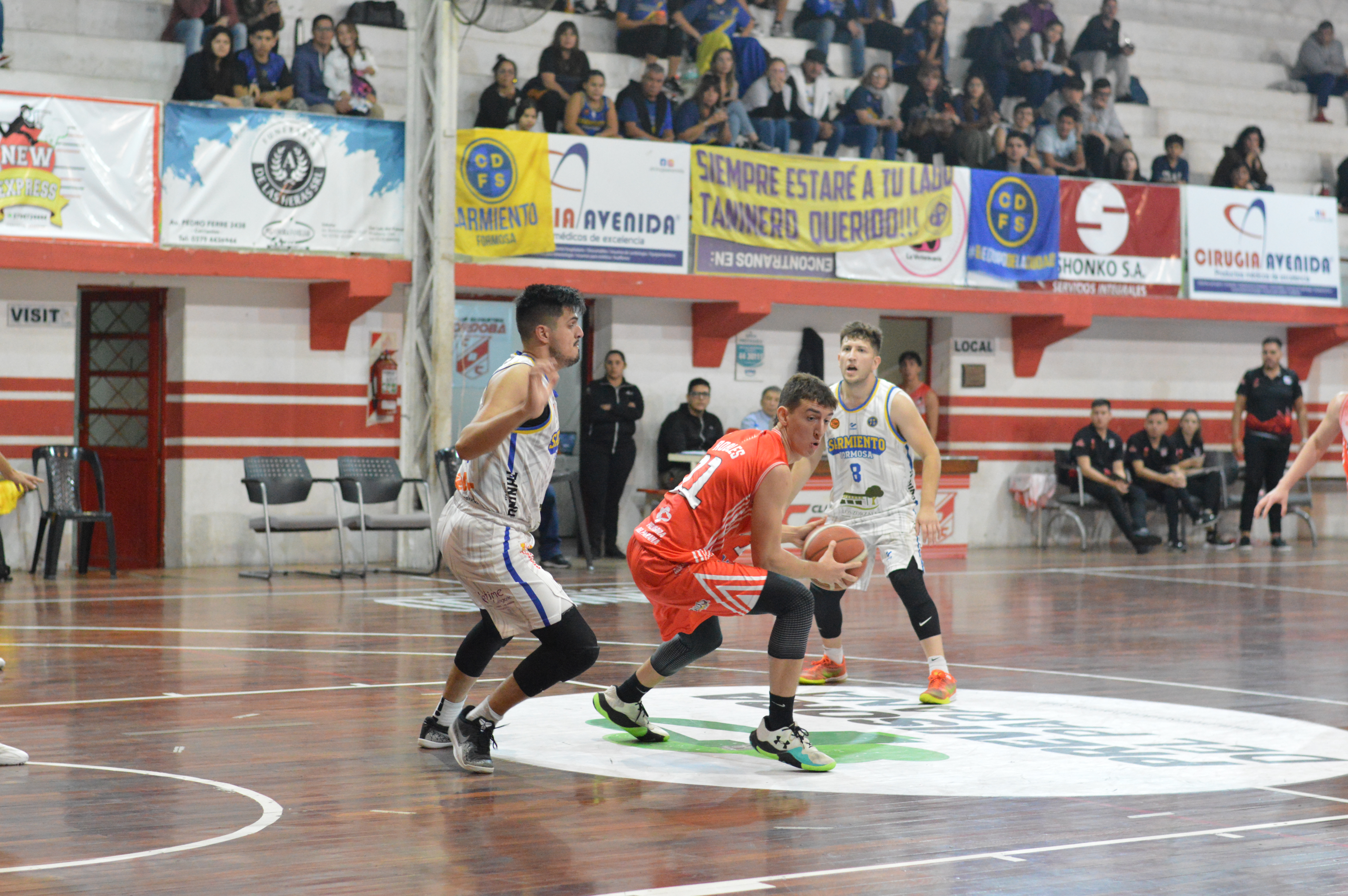 Sarmiento cerró la fase regular con una victoria 