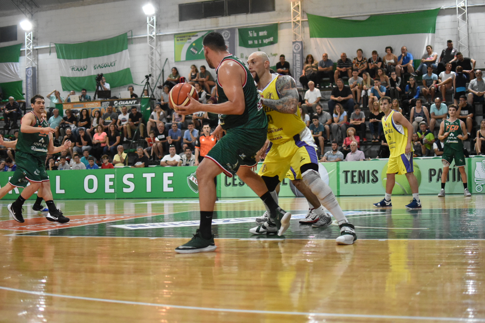 Importante victoria de Ferro