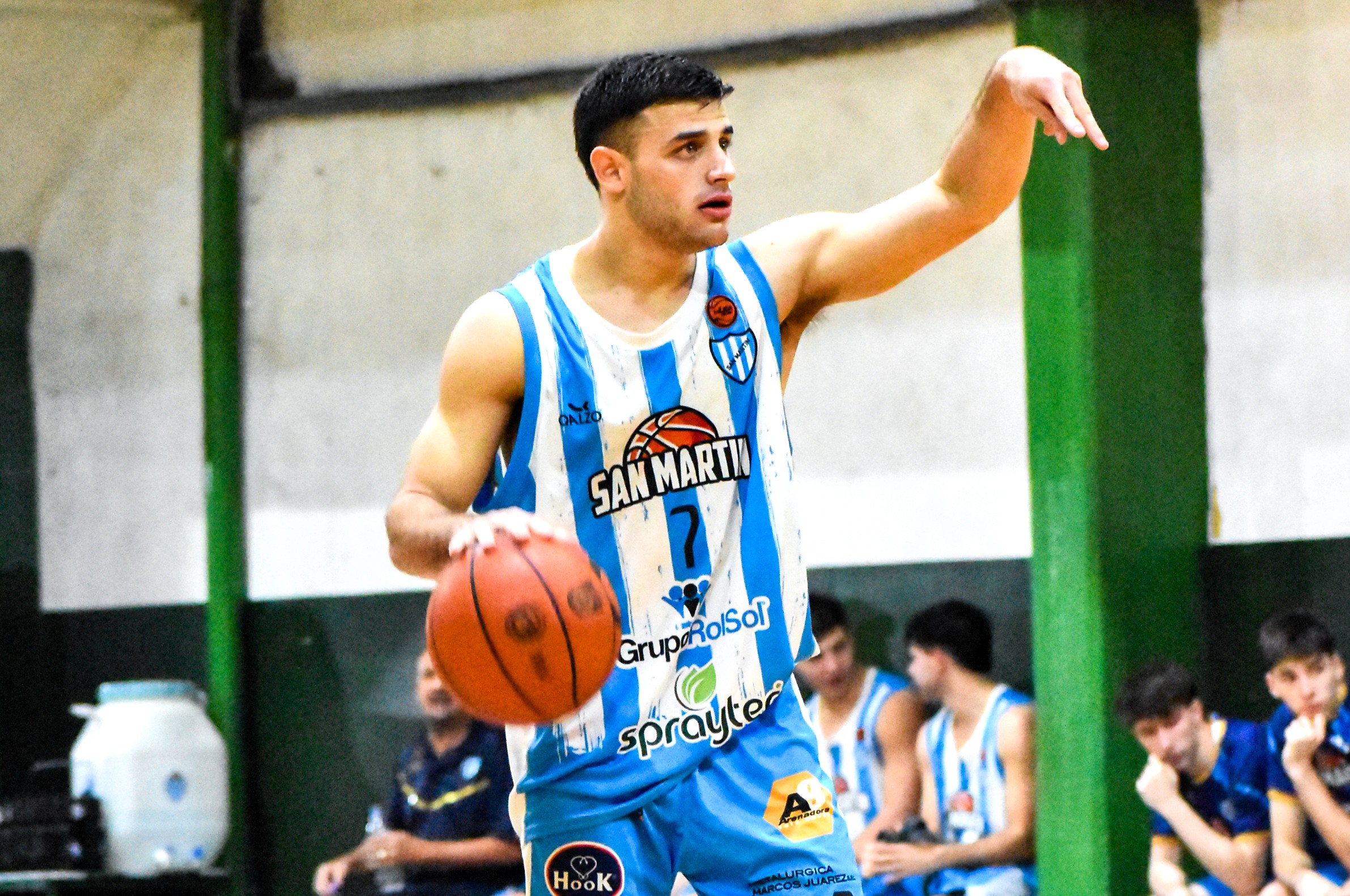 San Martín (MJ) fue contundente ante Sportsmen para abrir la serie