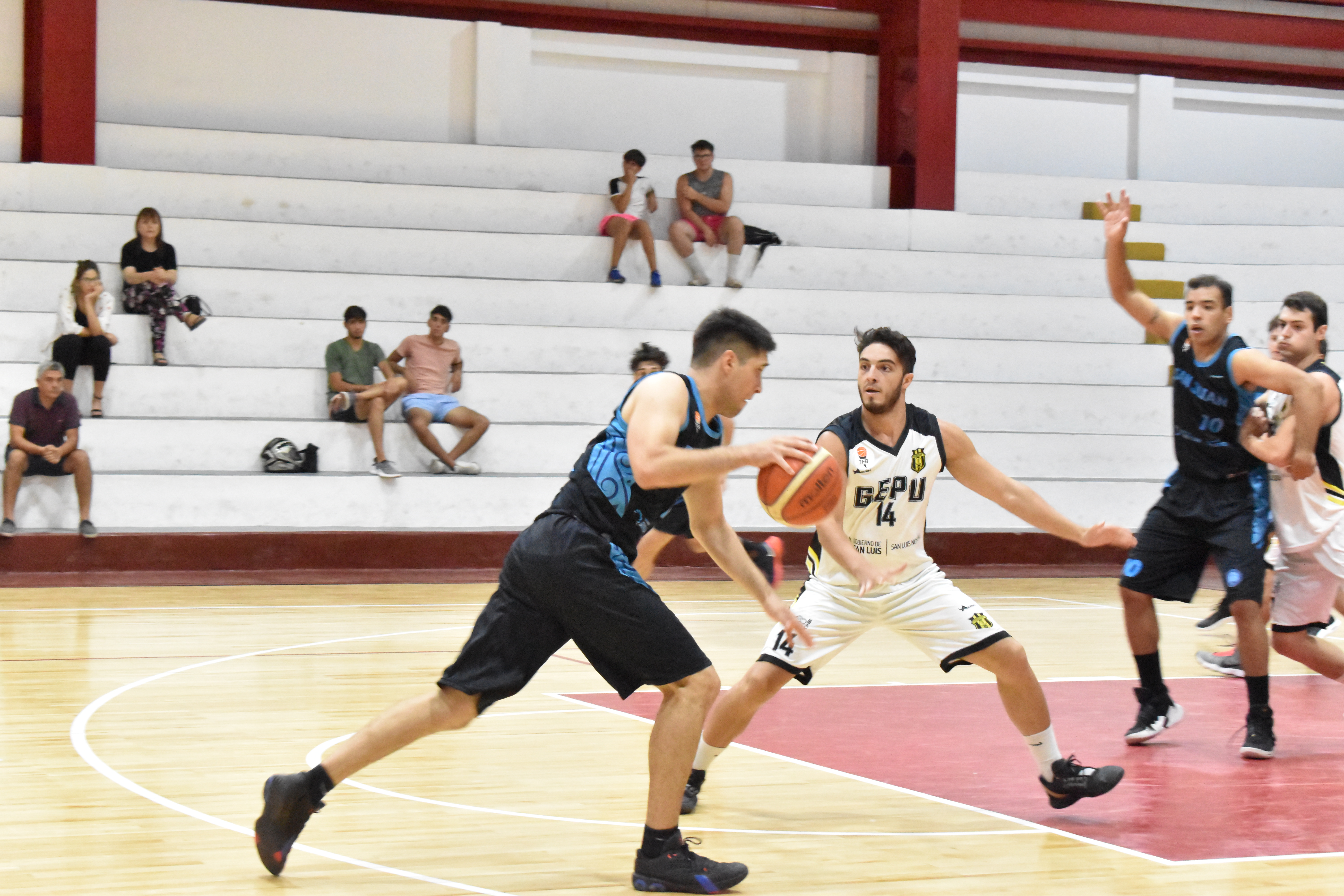 GEPU hizo un meritorio partido y venció a San Juan
