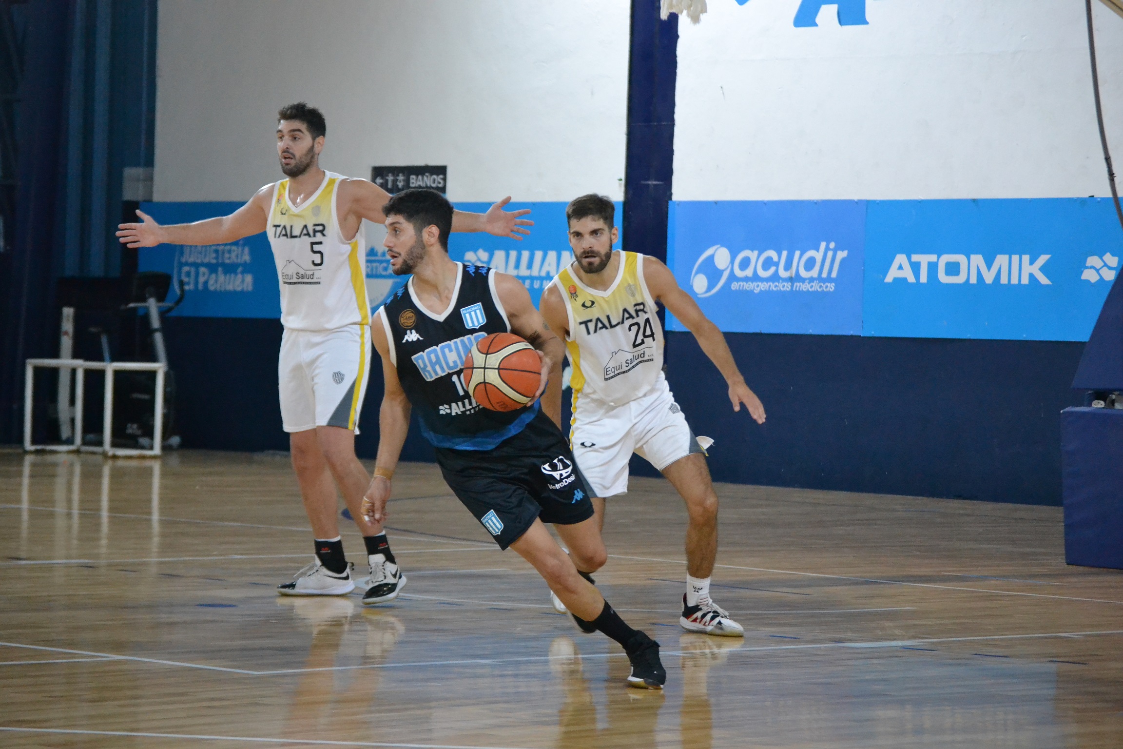 Racing dominó en el tercer juego y ganó la serie