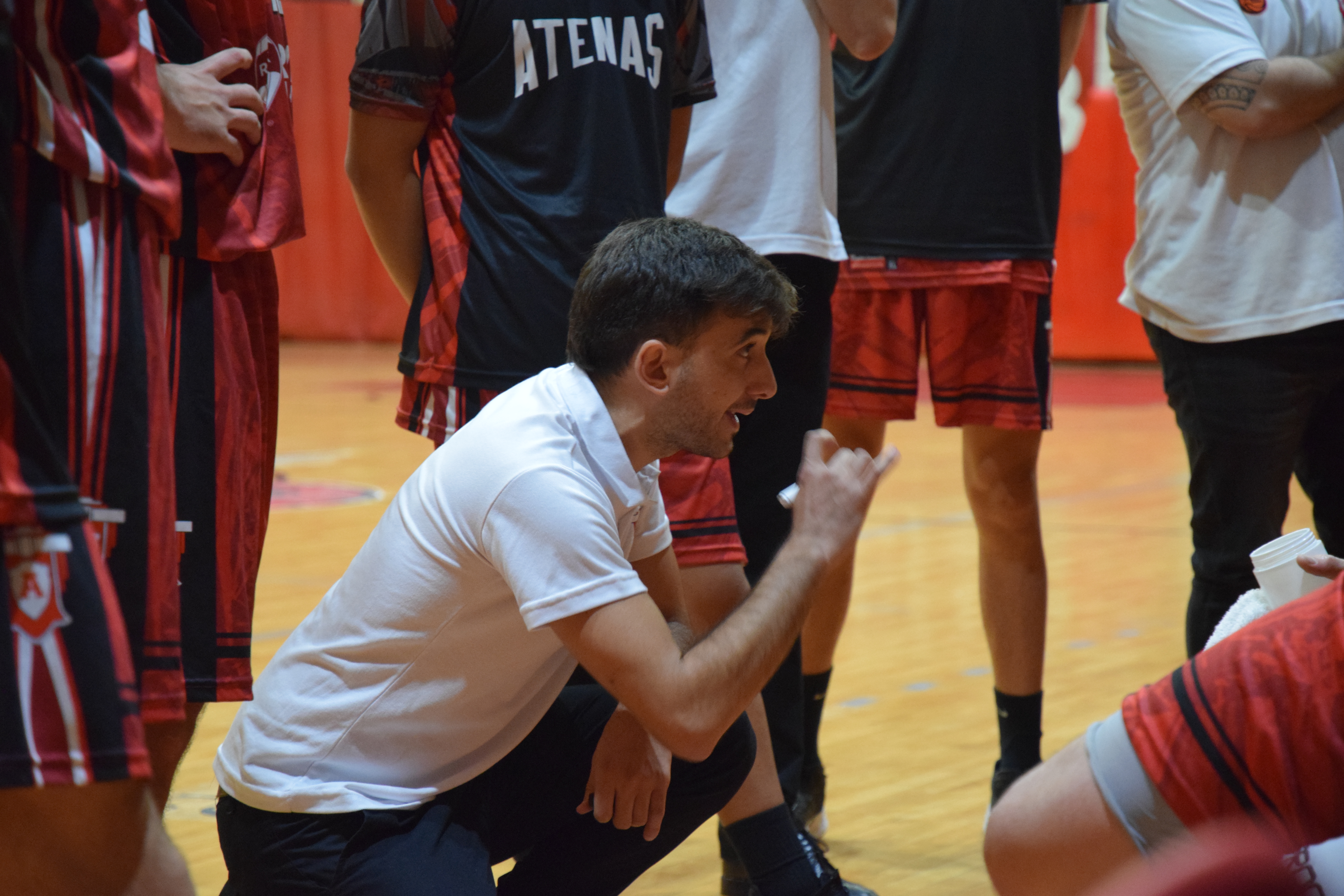Atenas cierra su gira por Olavarría ante Racing