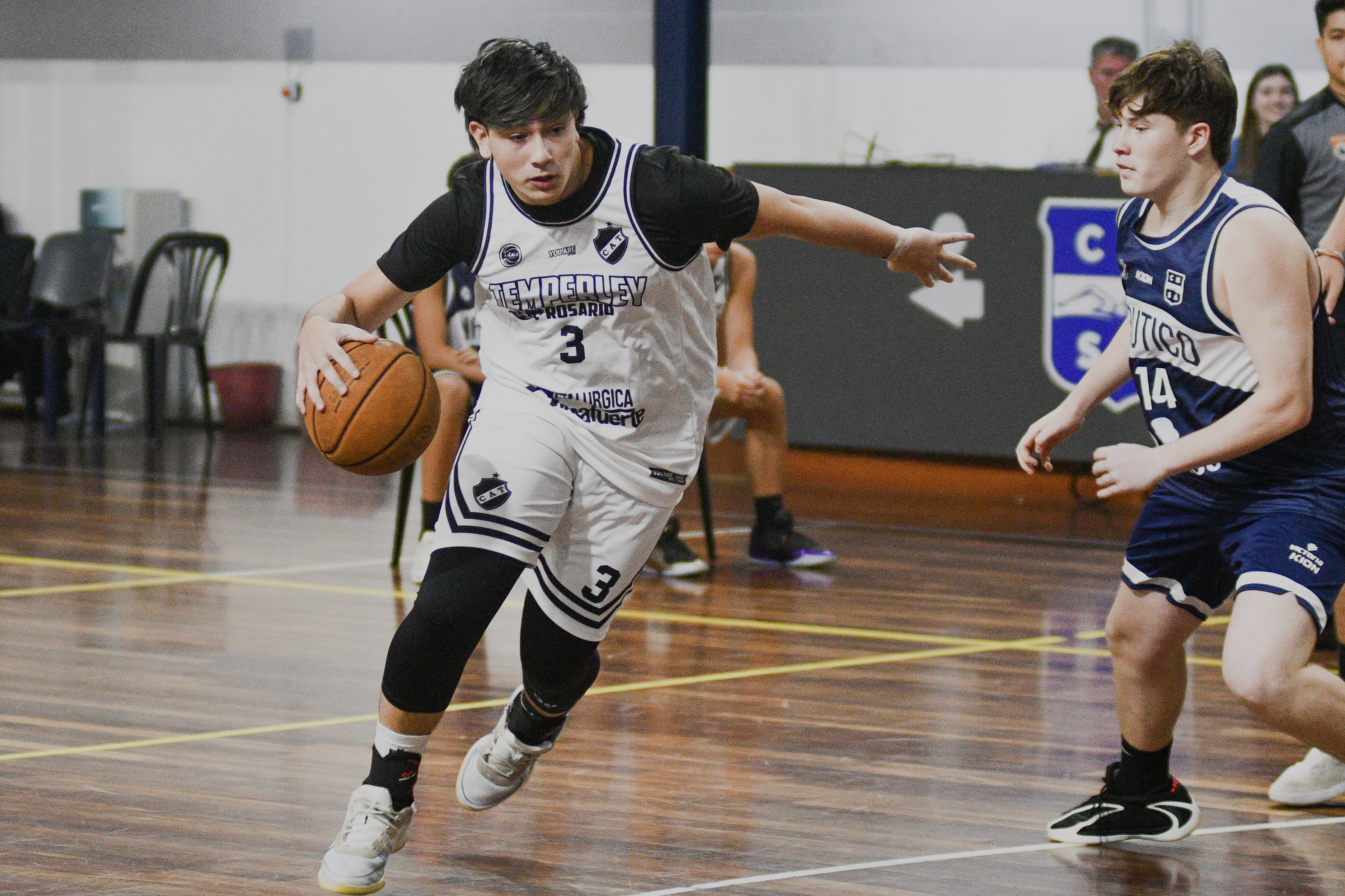 Temperley festejó en la ribera rosarina ante Náutico con un Boixader imparable