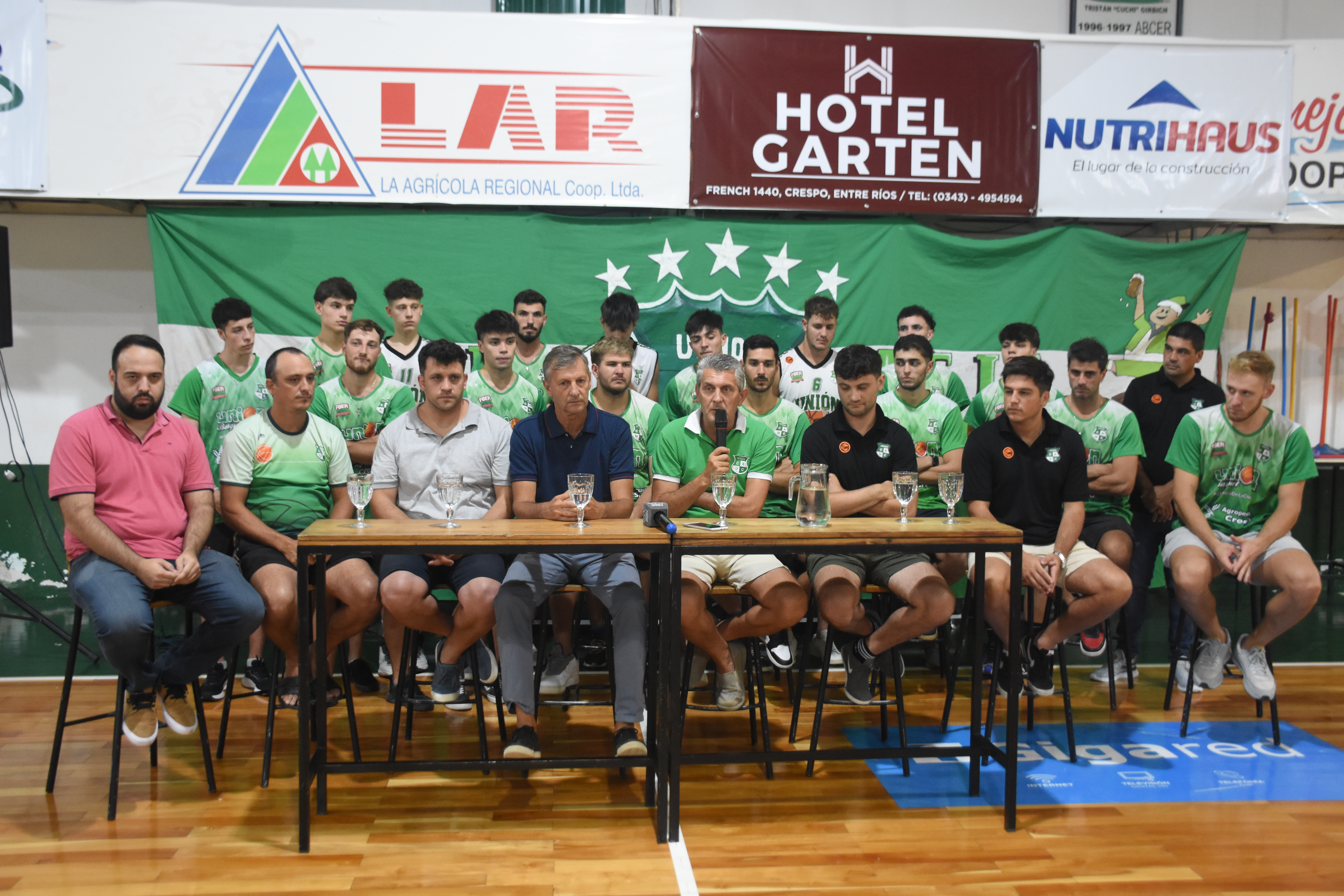 Unión de Crespo realizó su presentación oficial