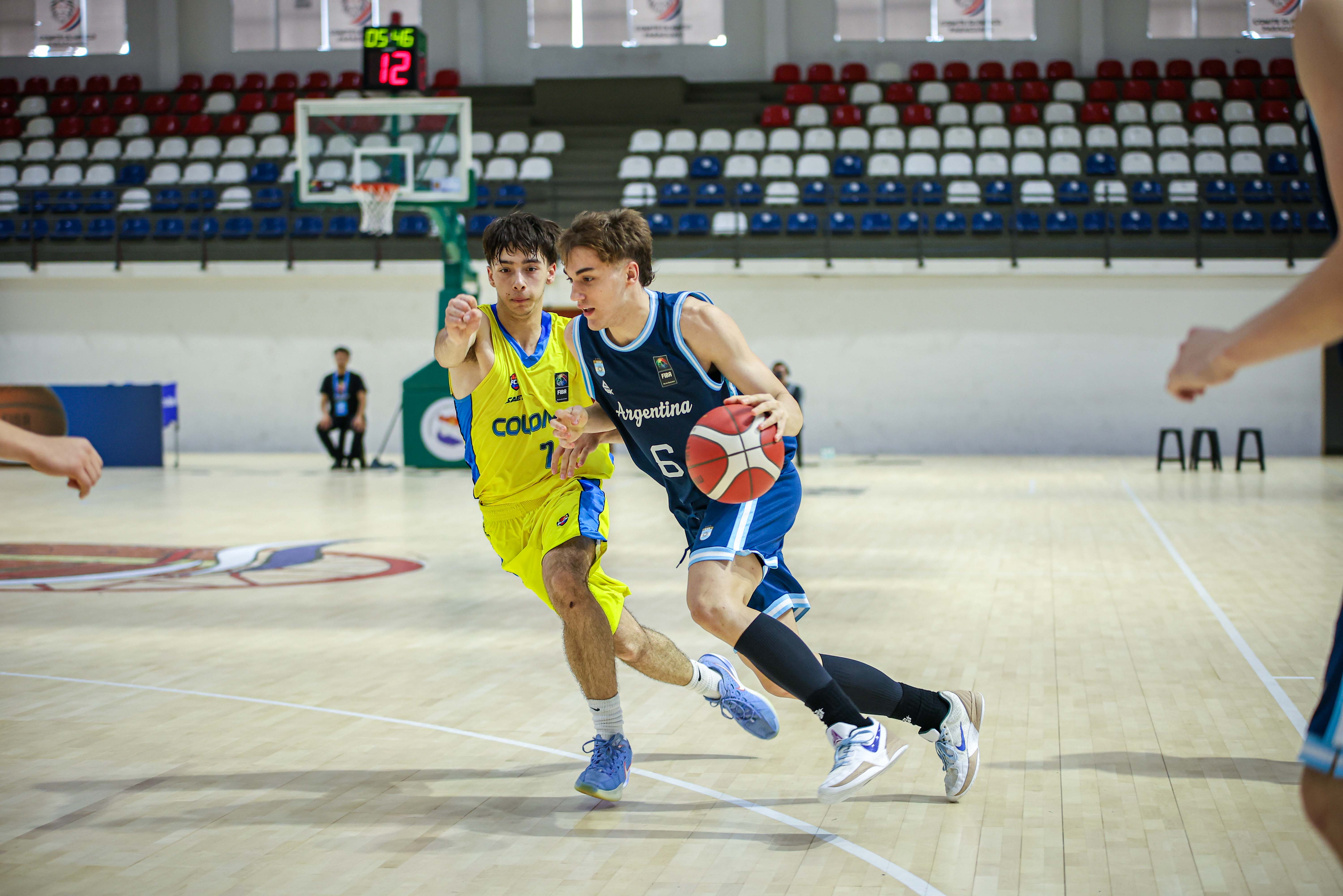 Argentina derrotó a Colombia y se quedó con el uno del grupo