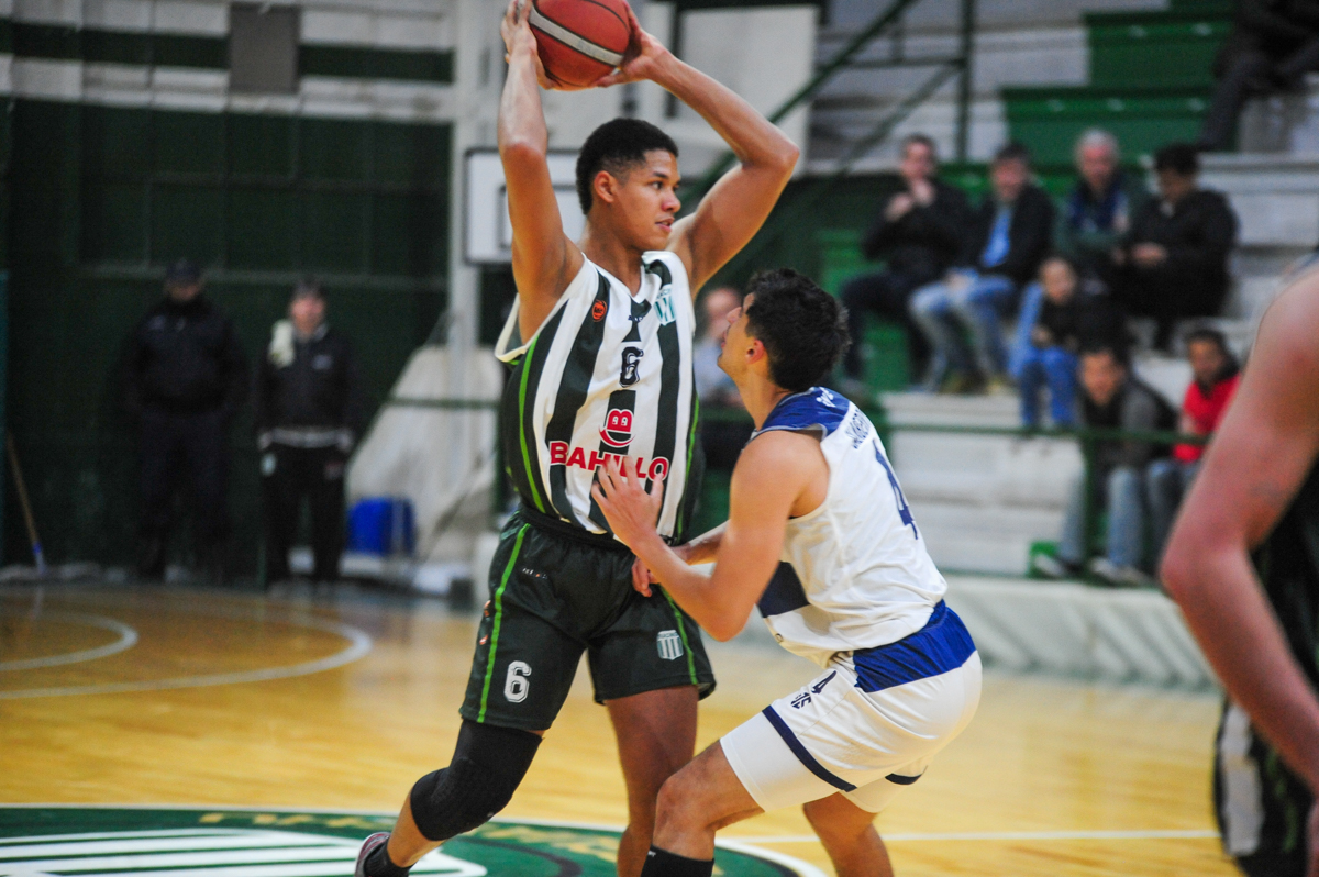 Racing venció a Gimnasia y buscará ganar la serie de visitante