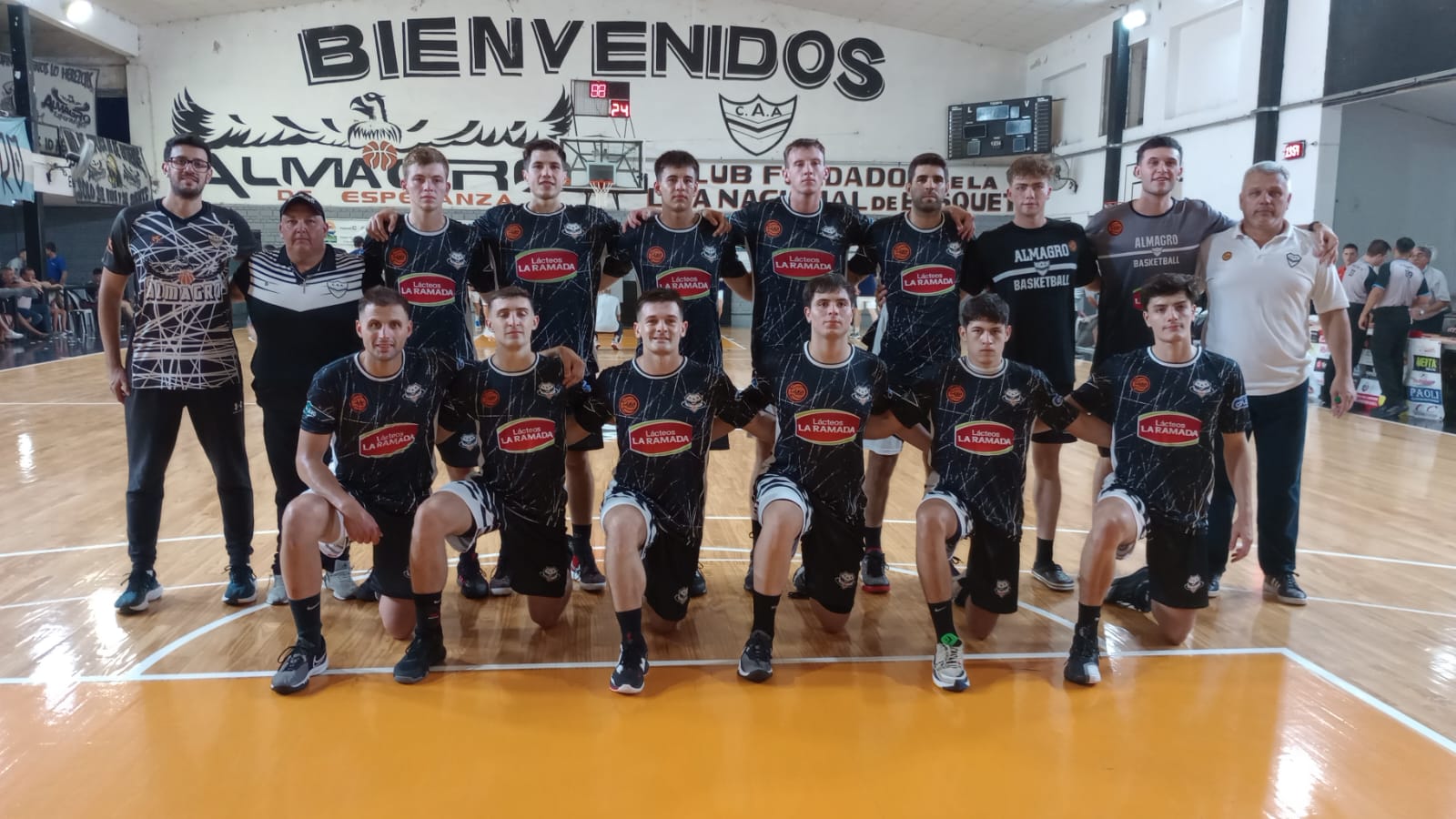 Almagro arrancó volando alto 