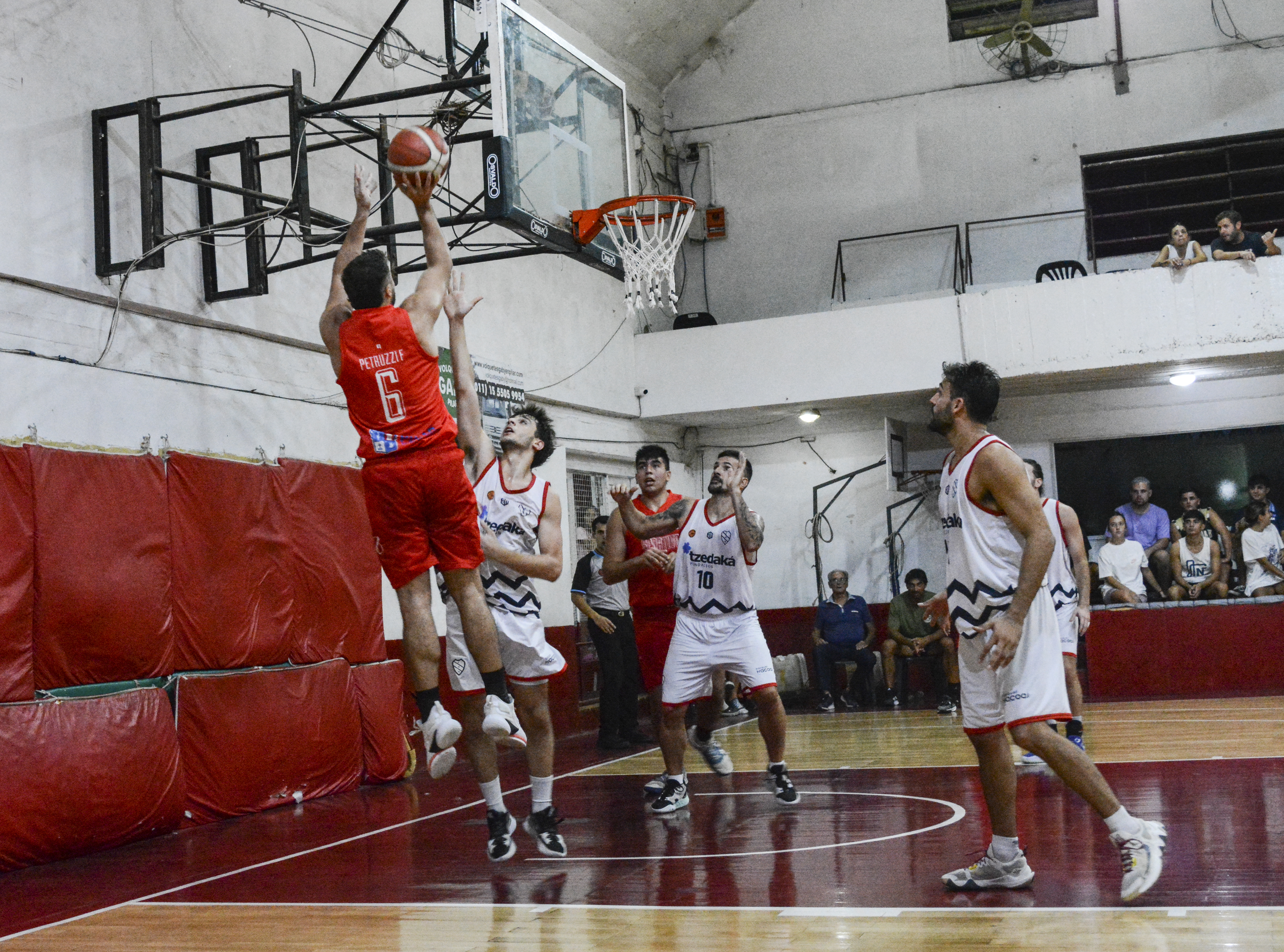 Sportivo va por el primer paso frente a Caza y Pesca