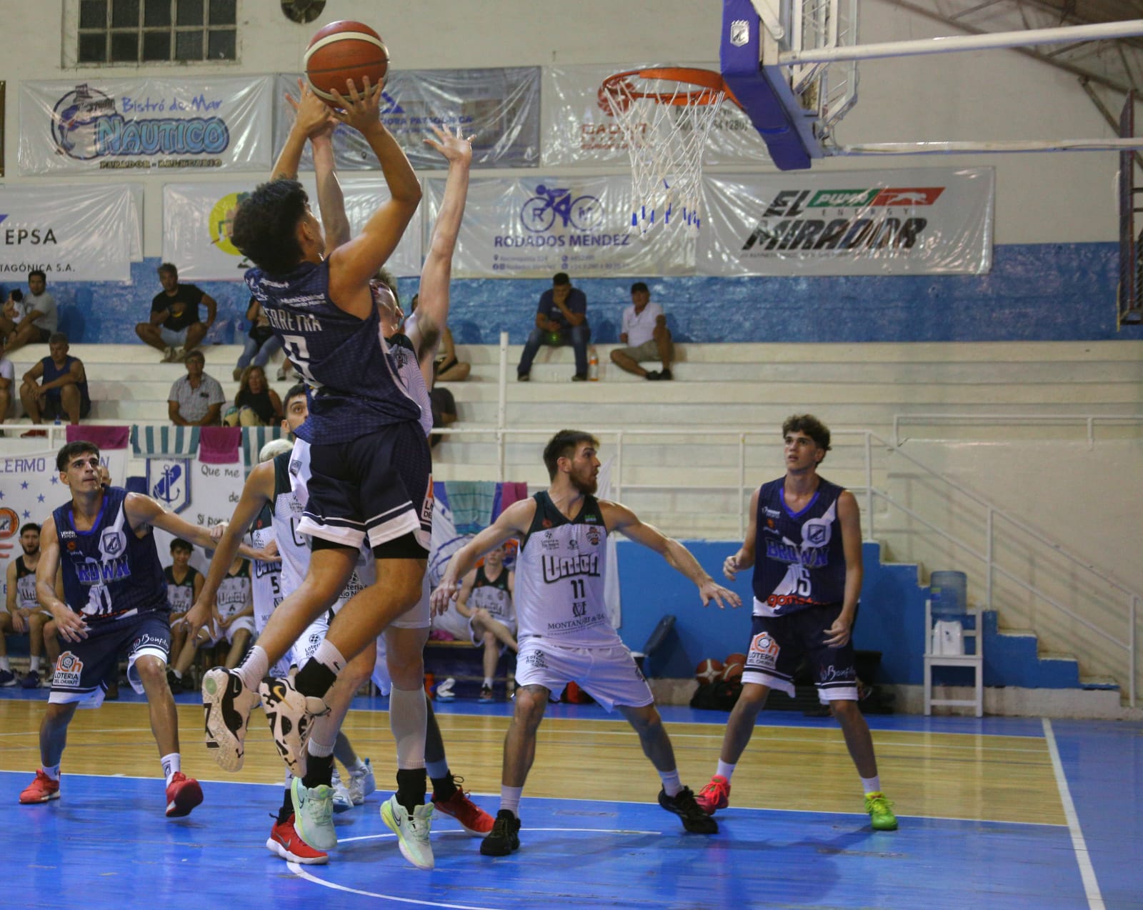 Brown le ganó a Unión y cosechó su segundo triunfo en la Liga Federal