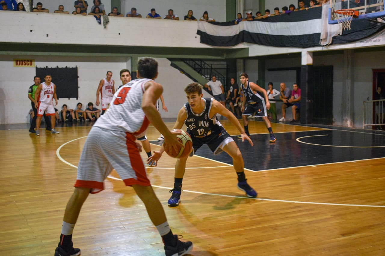 Los Indios lo ganó de la mano de los pibes