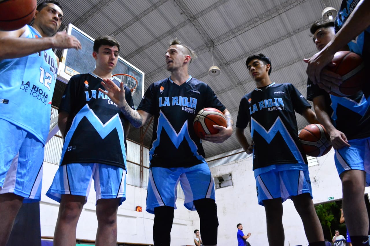 La Rioja Básquet arrancó el año con un triunfo