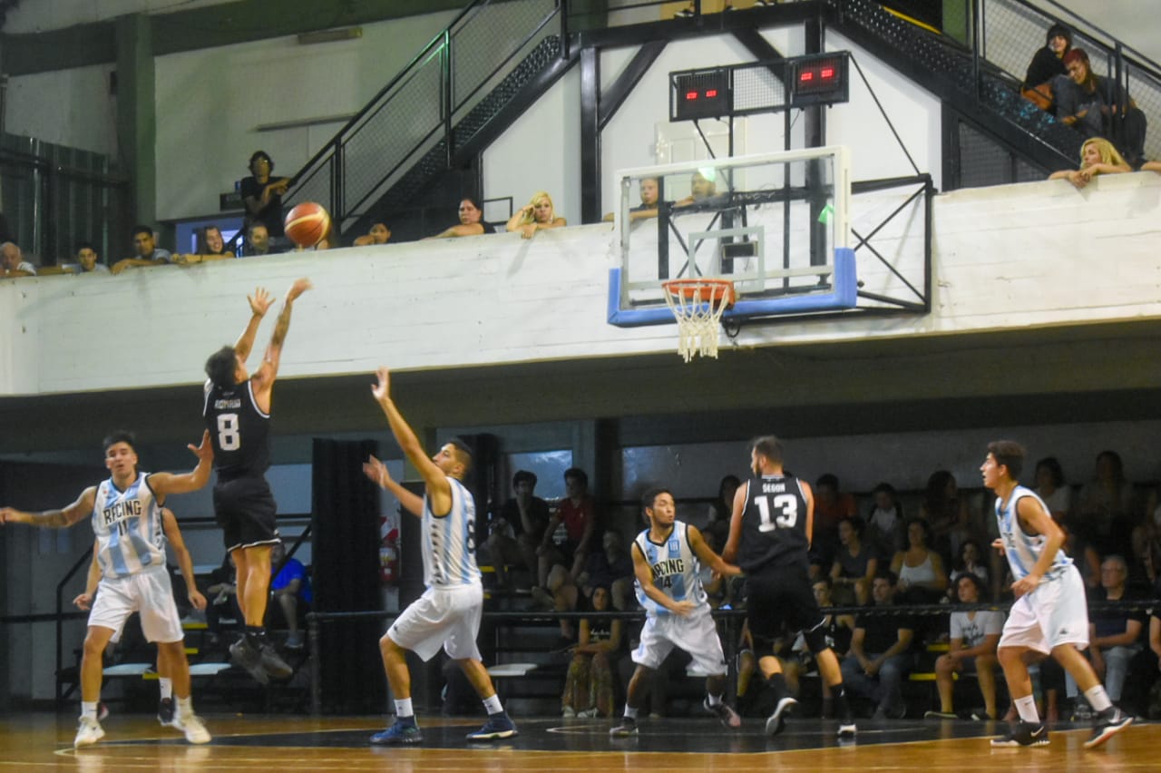 Los Indios venció a Racing y no quiere perder pisada
