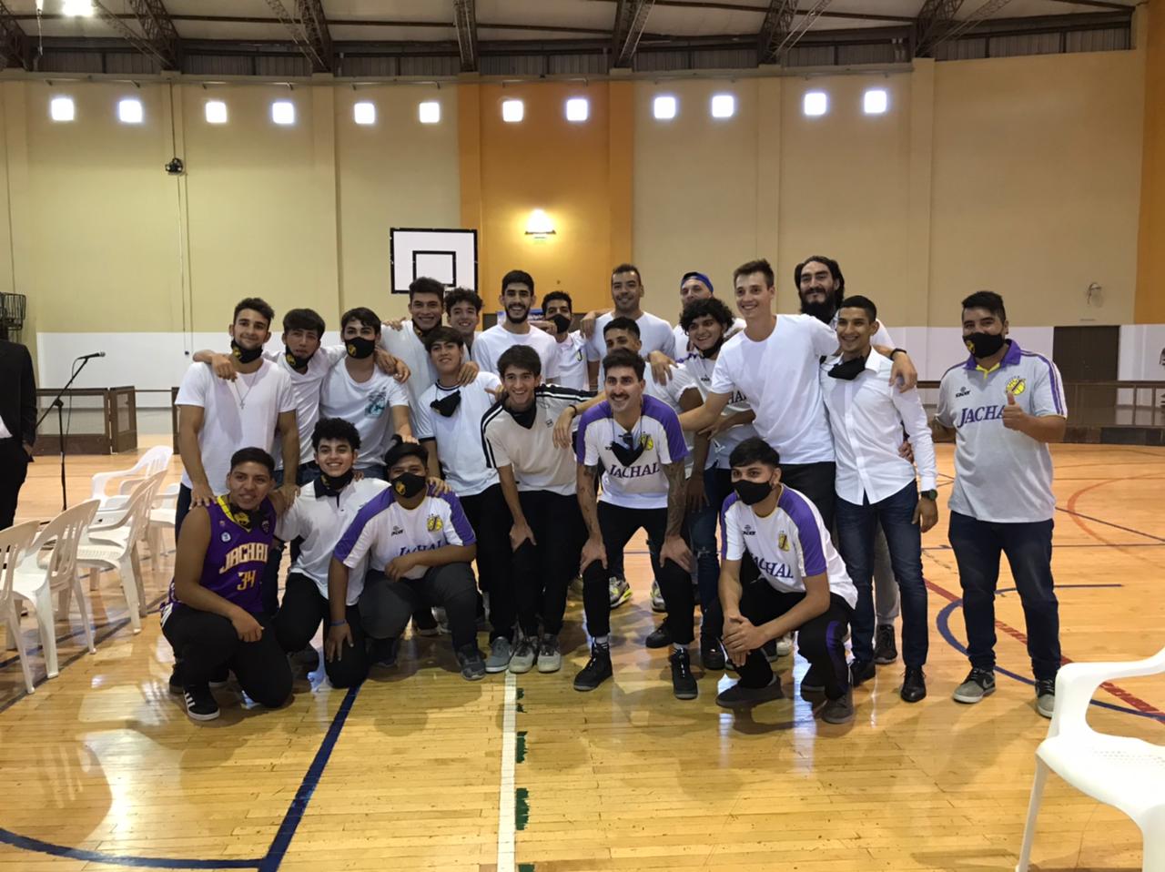 Jáchal presentó su plantel para el Federal