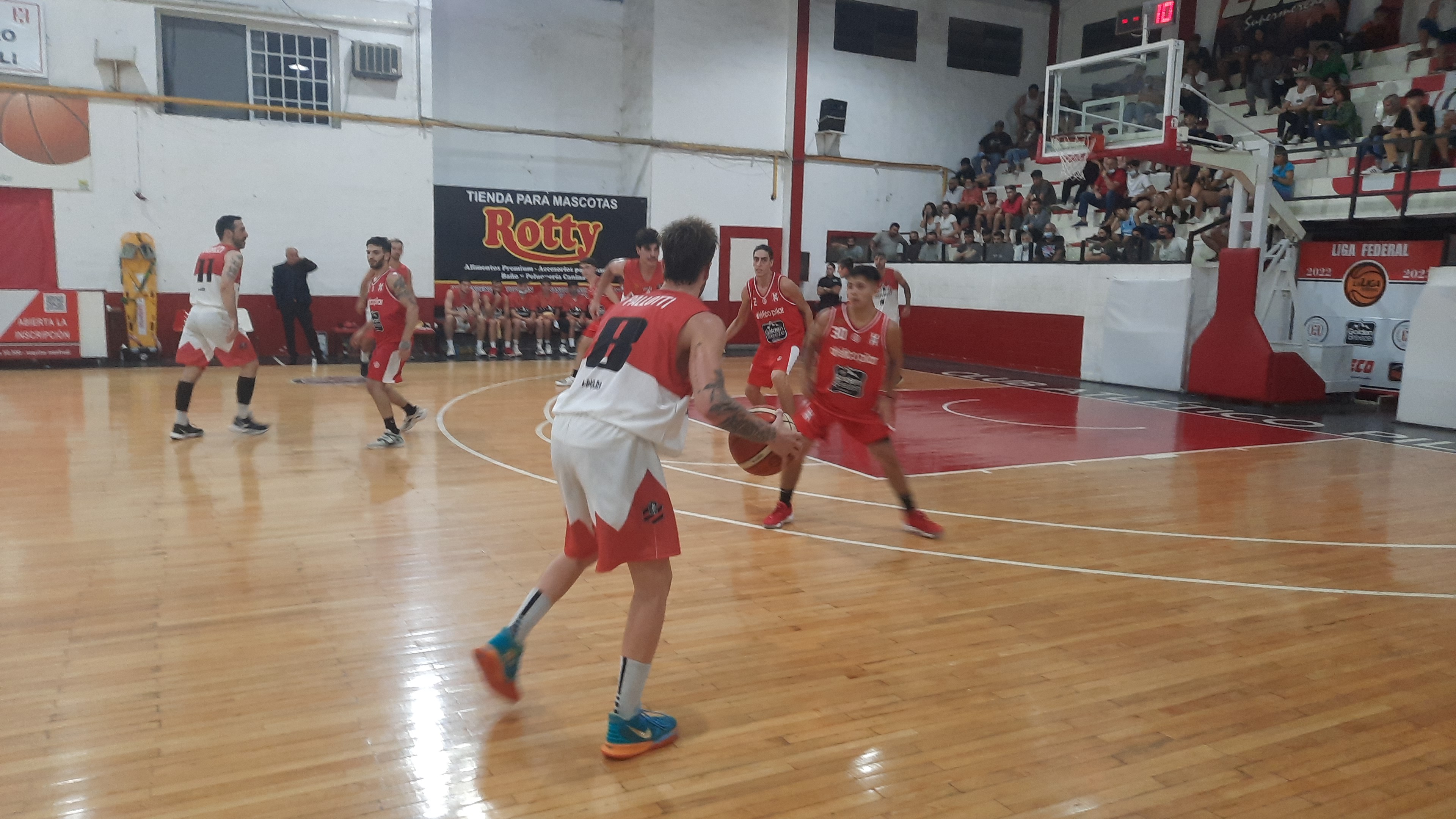 Agónico triunfo de Atlético Pilar ante Independiente de Tandil