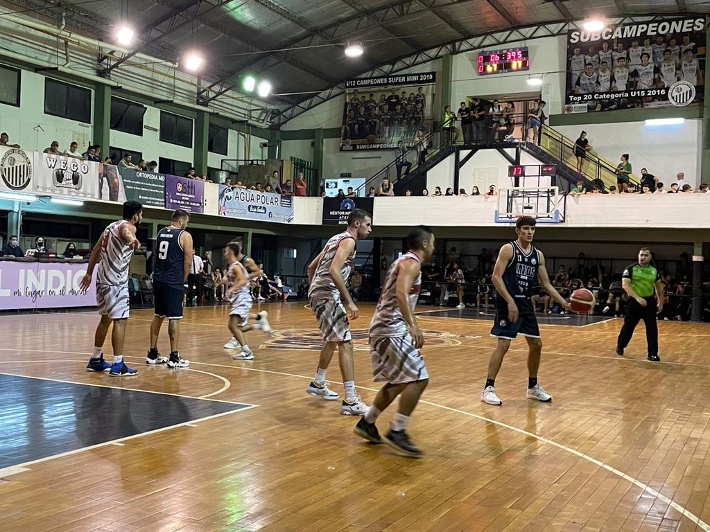 En un duelo de invictos, Los Indios apabulló a Ramos
