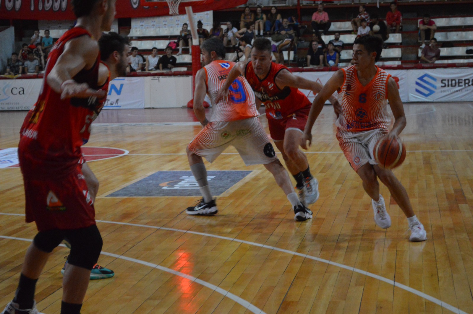 Deportivo Roca ganó en La Caldera