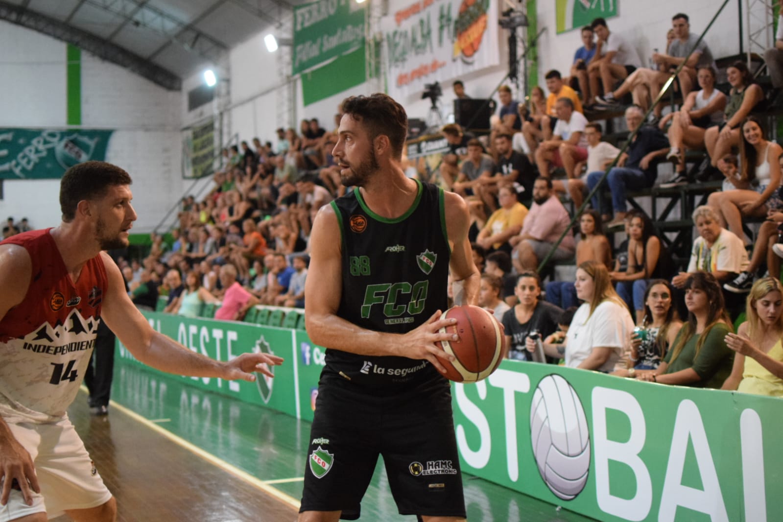 Ferro volvió a ganar en el Colosito  