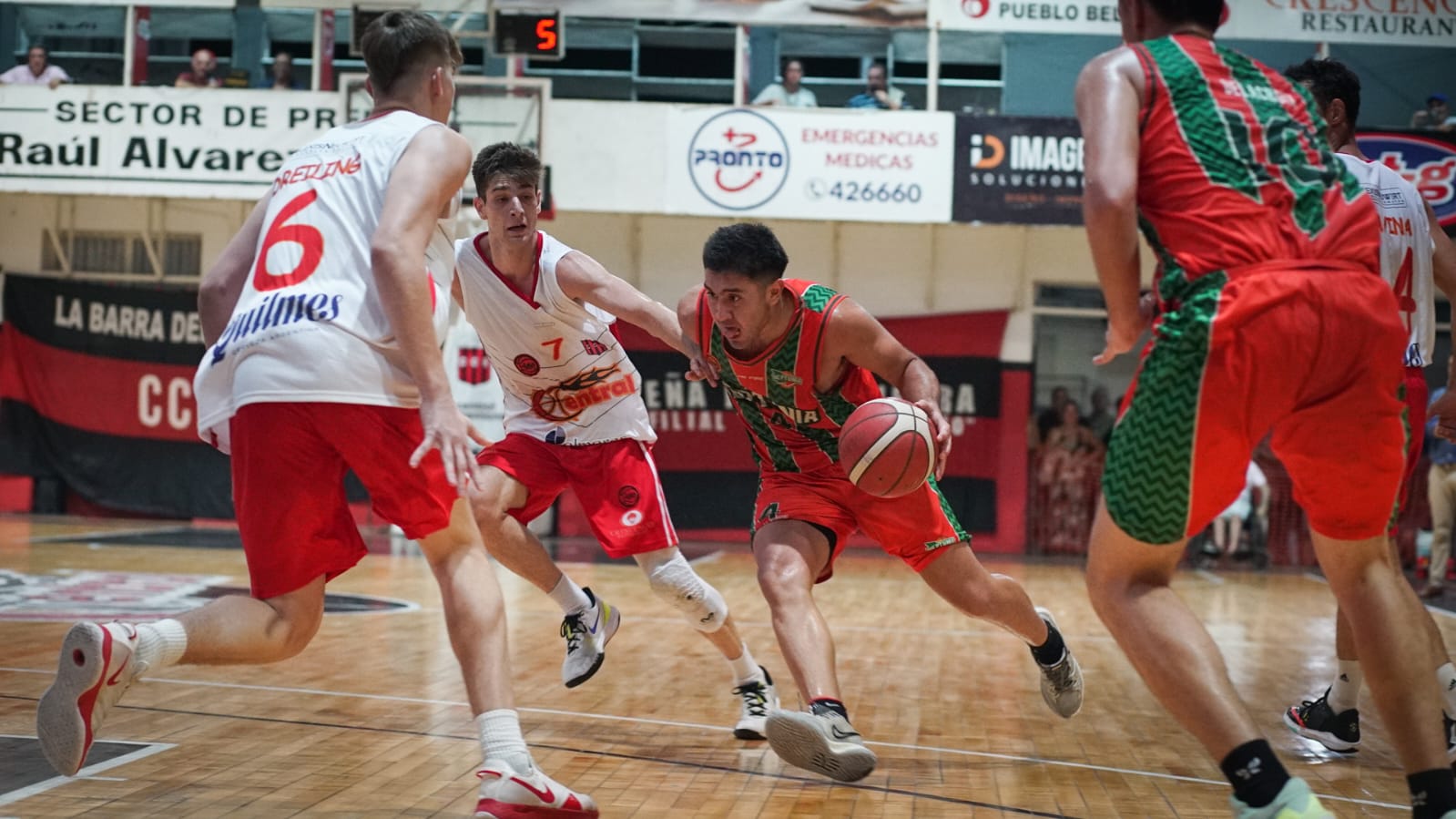 Neptunia se hizo fuerte en el Bértora y consiguió su primera victoria en el torneo 