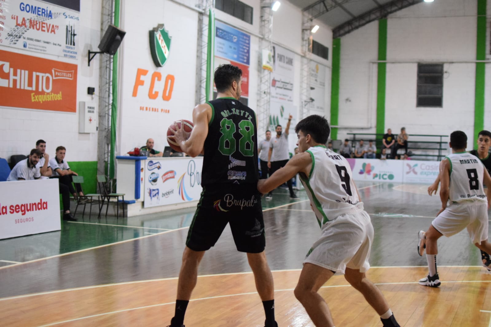 Gran expectativa por el duelo entre Ferro y Atenas