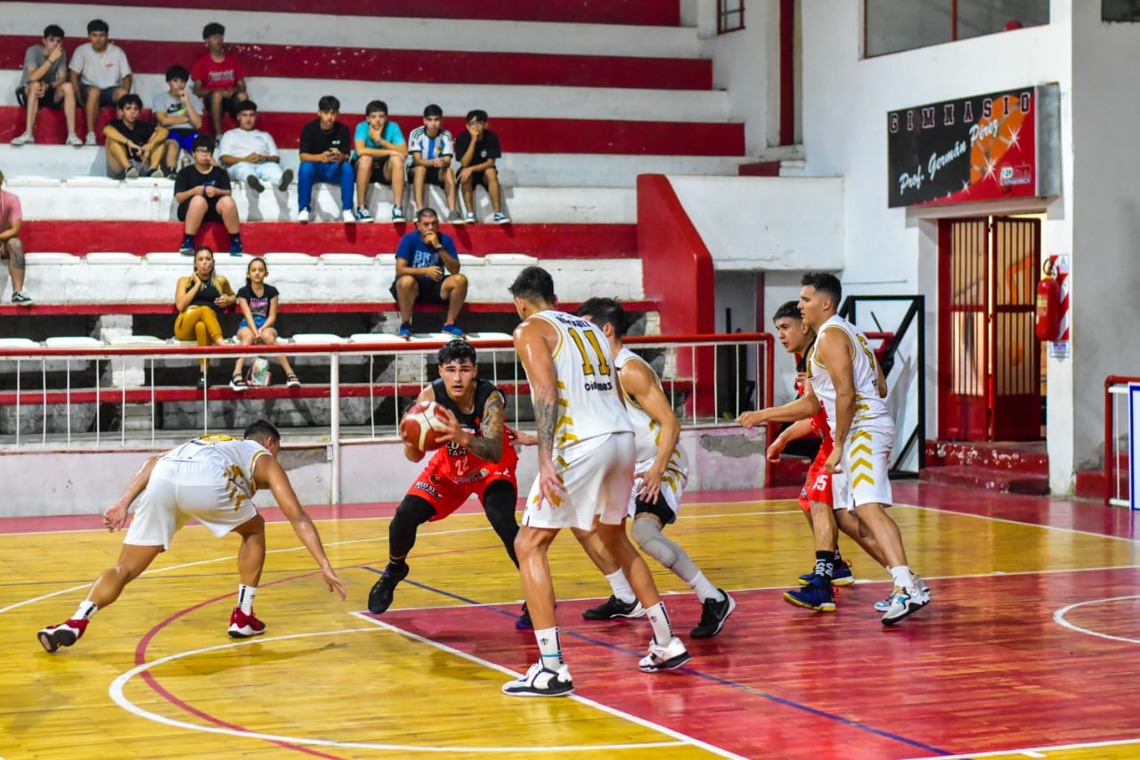 Contundente triunfo de Amancay ante Red Star