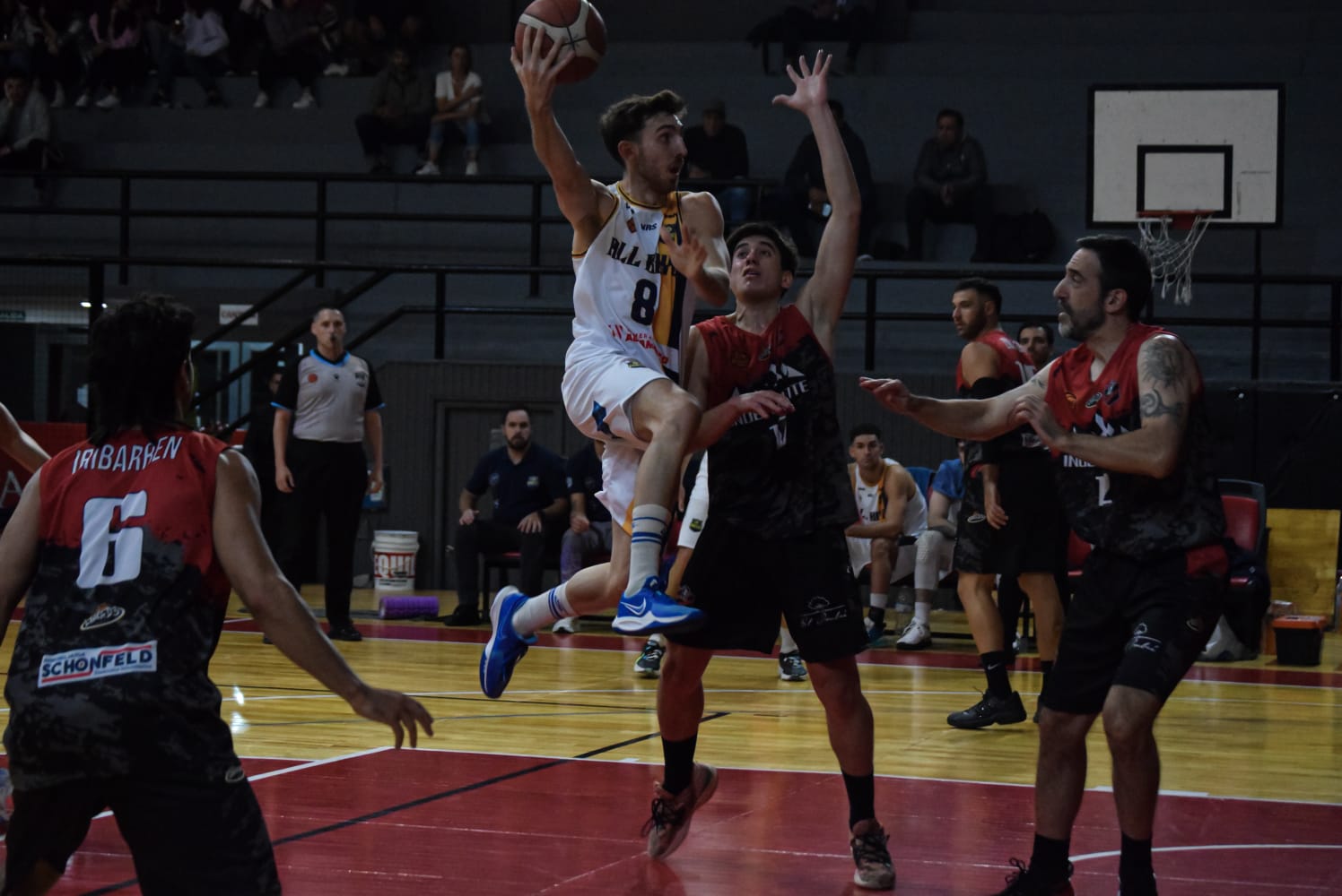 El líder All Boys, paseo su juego por Tandil